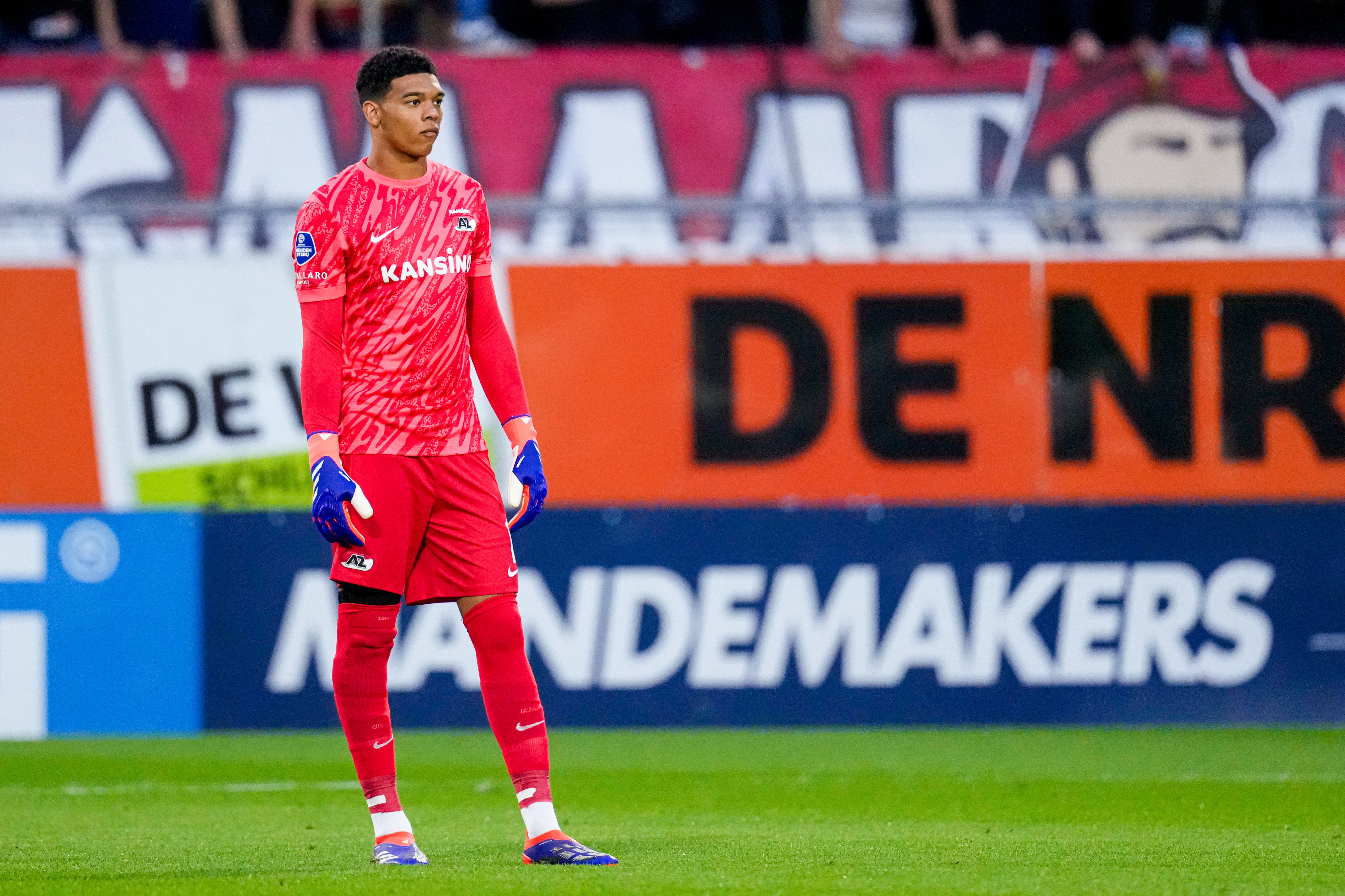 Rome-Jayden Owusu-Oduro namens AZ