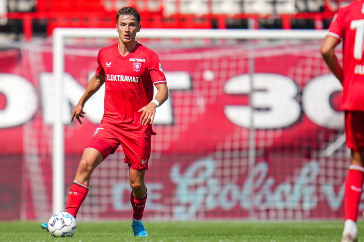 Gustaf Lagerbielke in het shirt van FC Twente