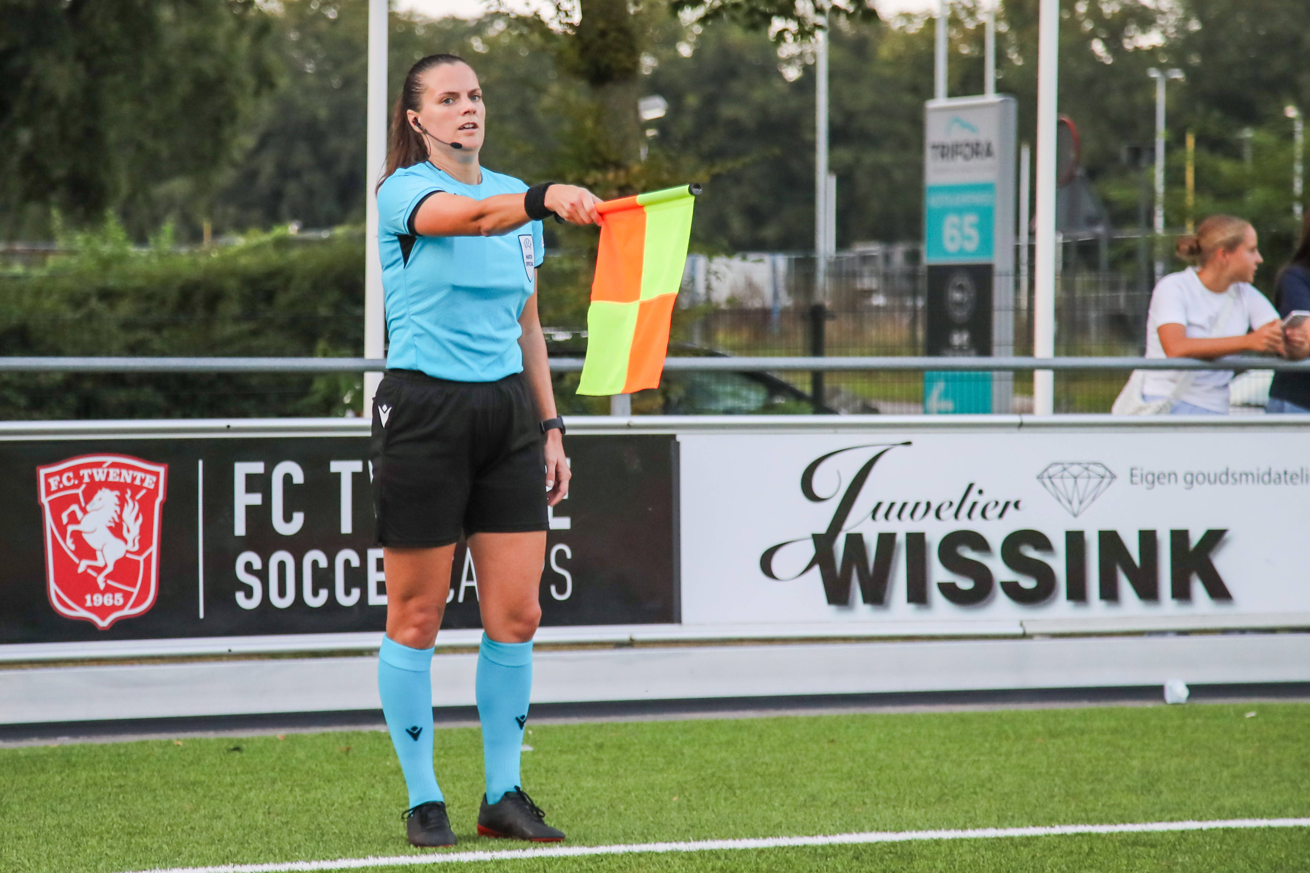 Lovisa Johansson bij FC Twente - Valur