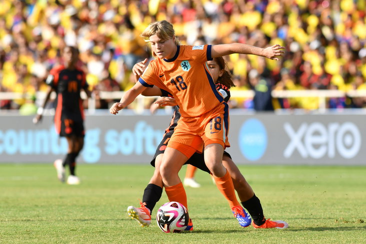 Nayomi Buikema in actie namens Oranje O20 op het WK Onder 20