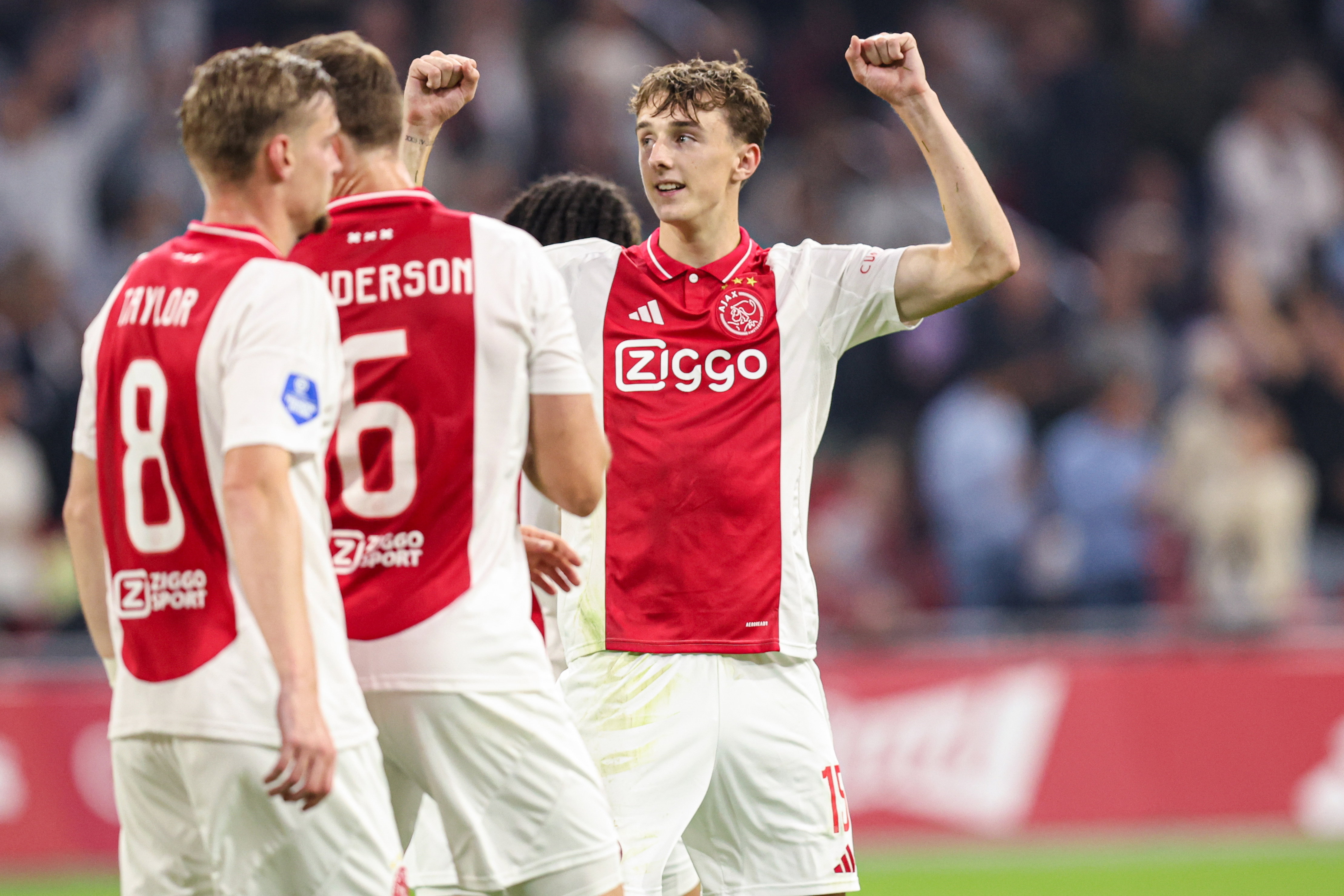 Youri Baas viert zijn treffer