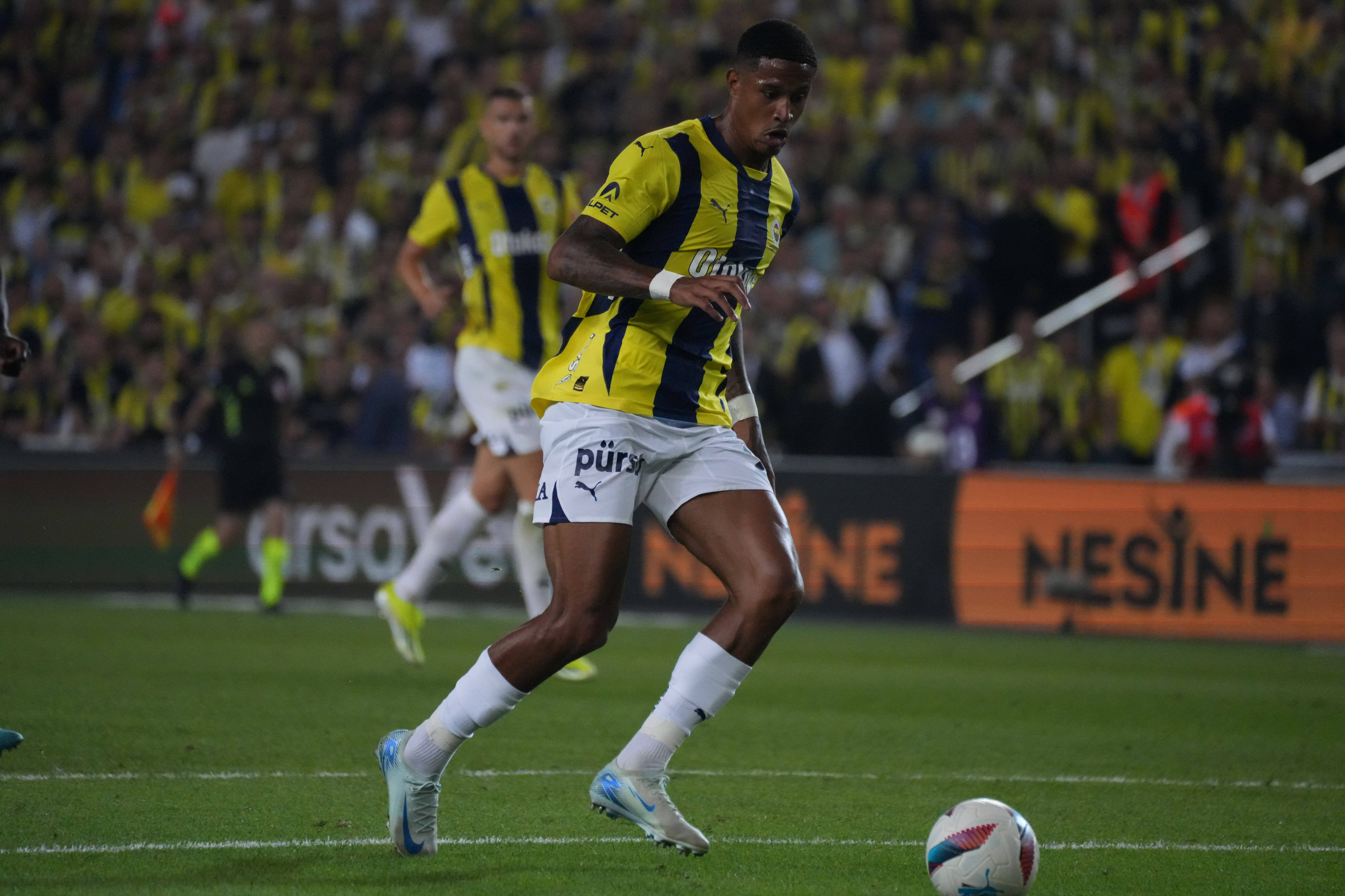 Jayden Oosterwolde namens Fenerbahçe