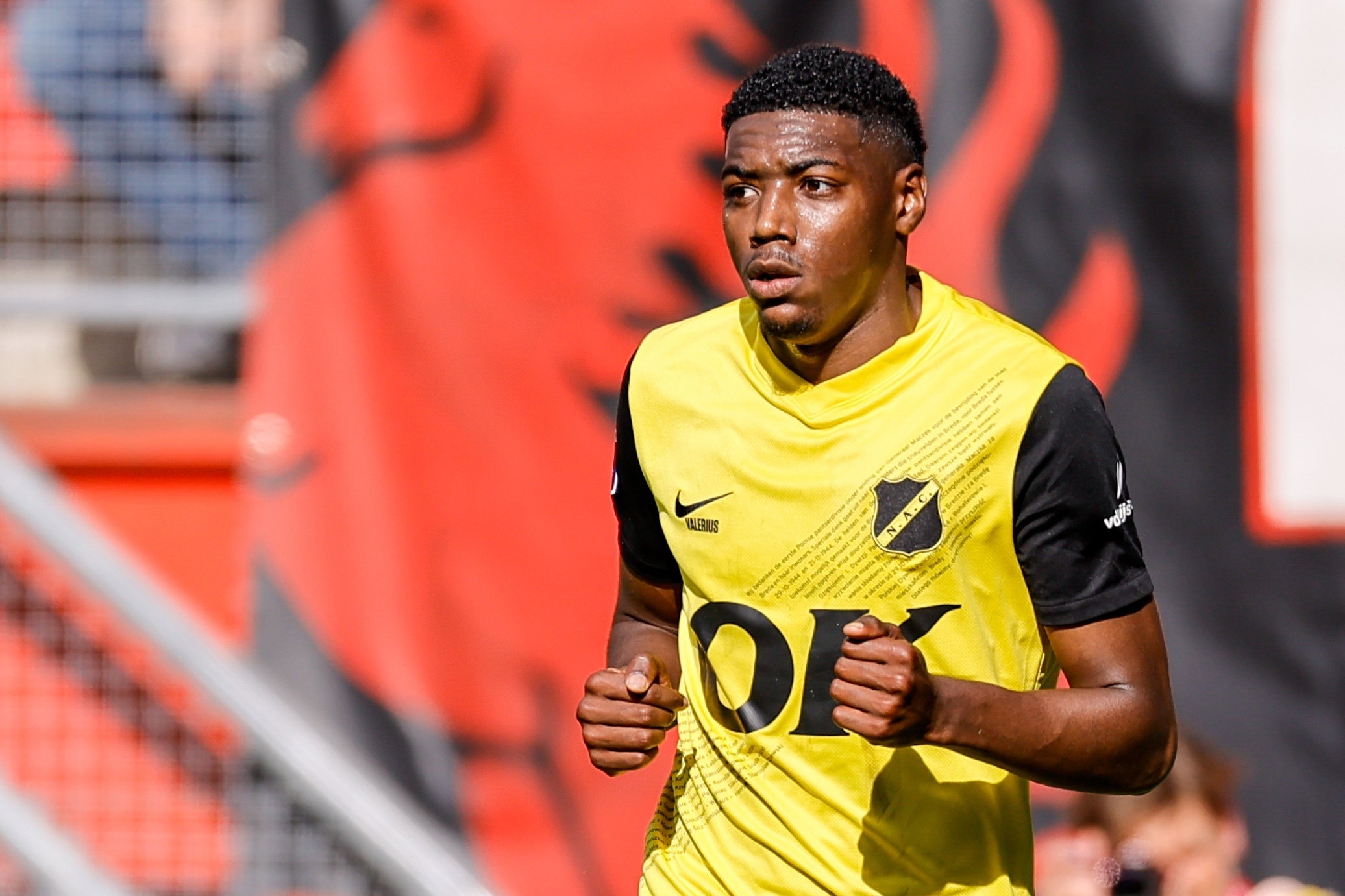 Cherrion Valerius tegen FC Twente