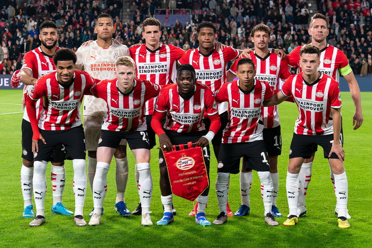 De opstelling van PSV voor het duel tegen Sporting Portugal