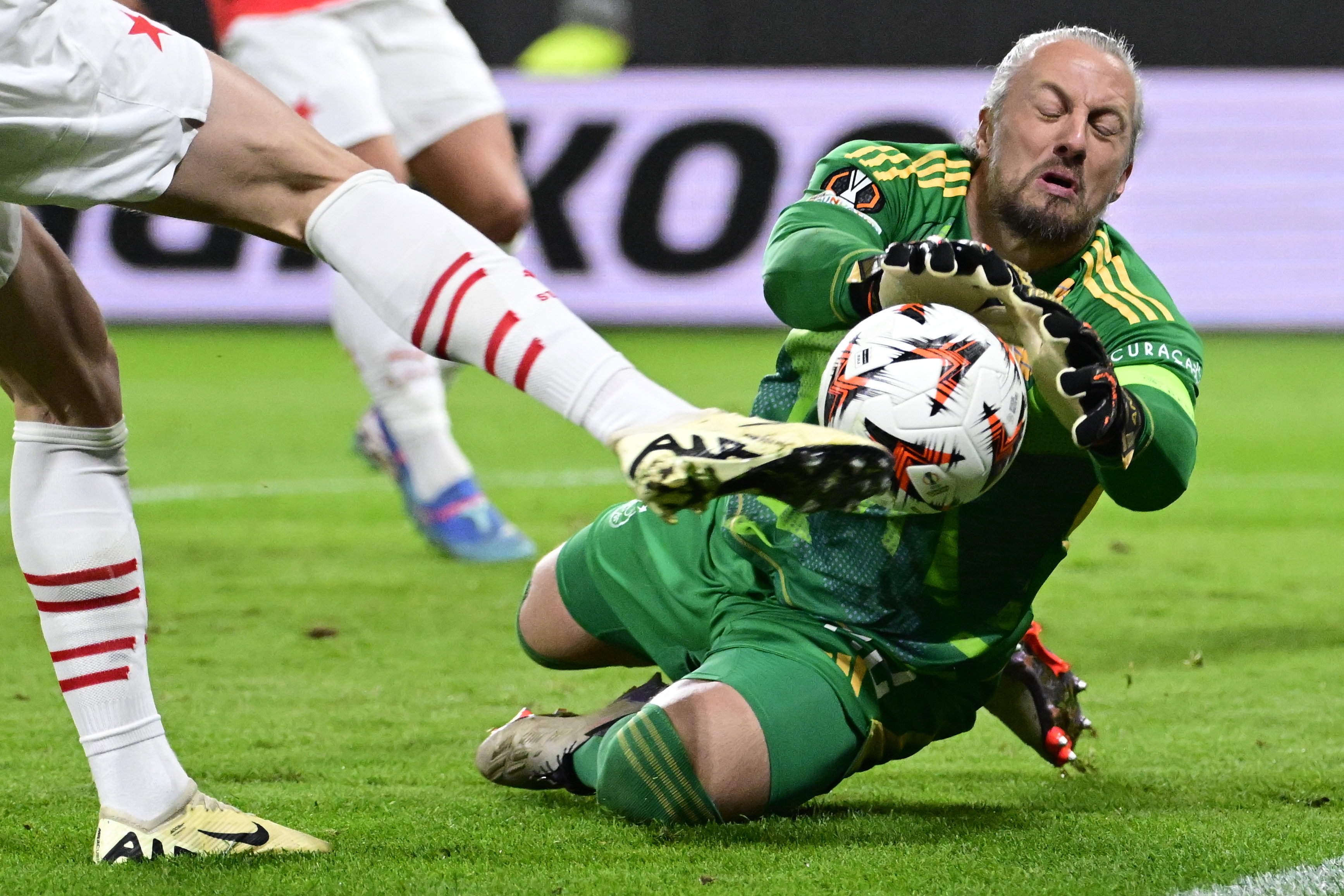 Remko Pasveer maakt een redding