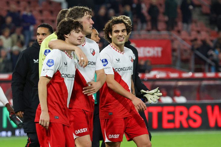 FC Utrecht viert de zege op RKC Waawlijk