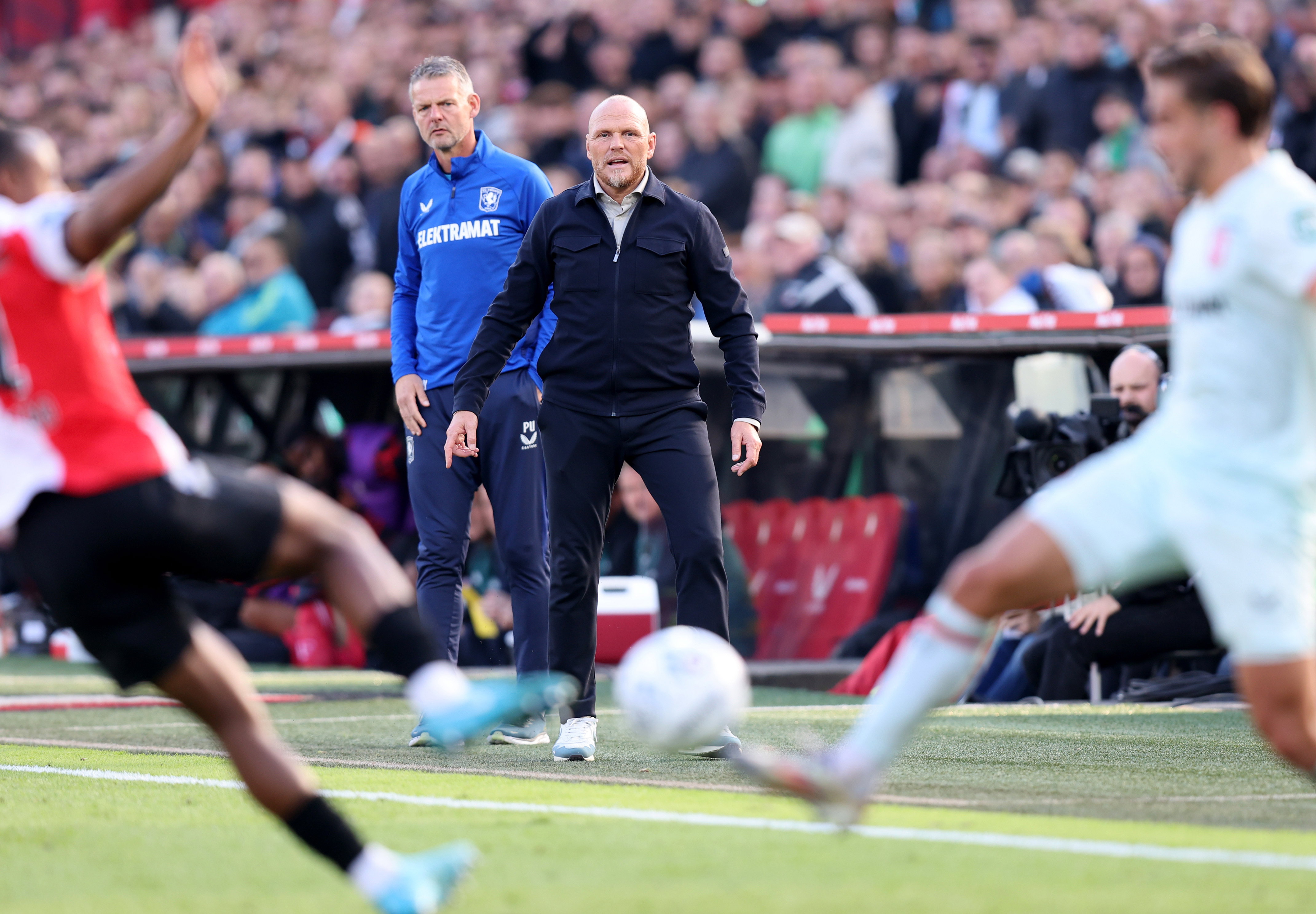 Joseph Oosting met op de achtergrond Peter Uneken