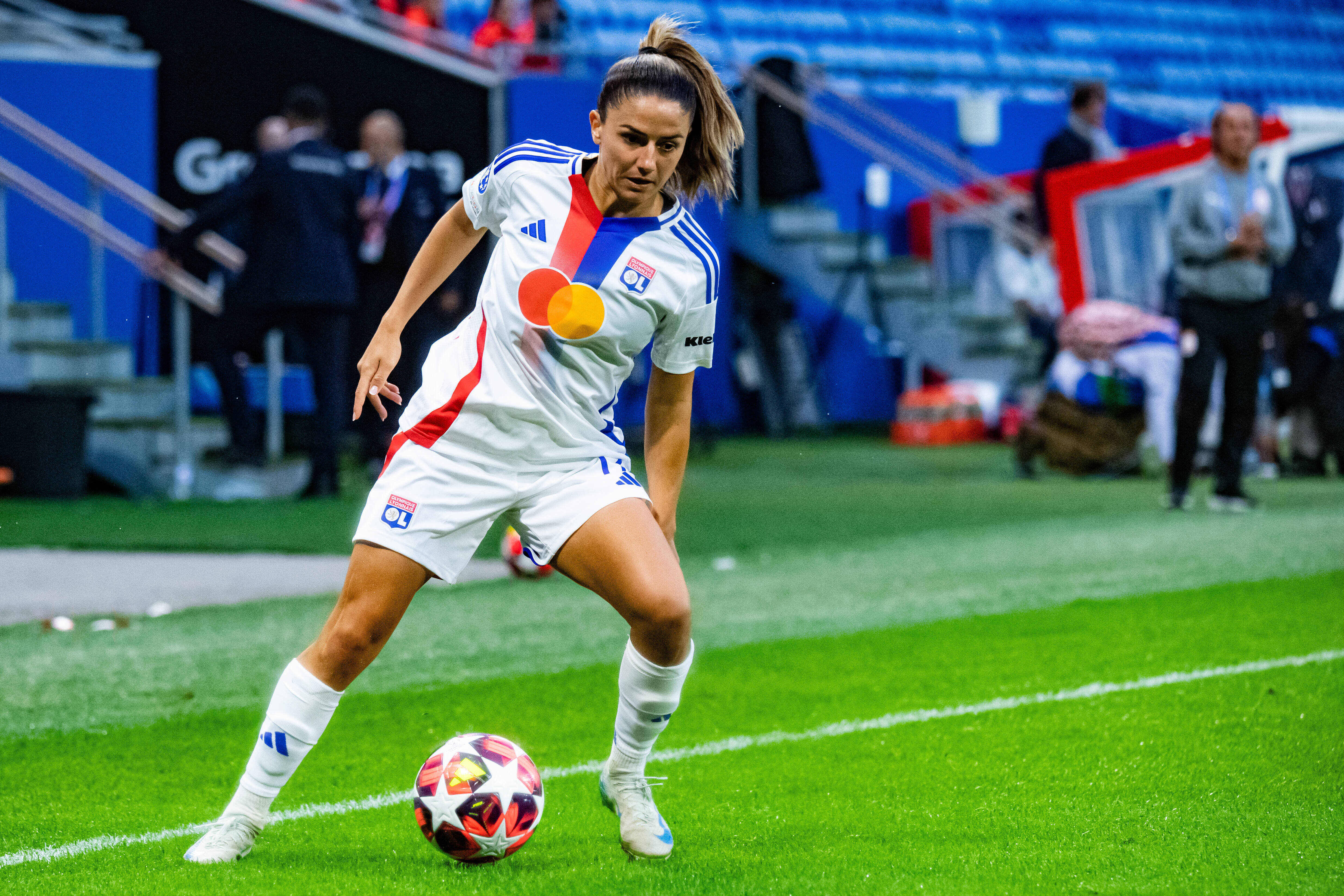 Daniëlle van de Donk namens Lyon