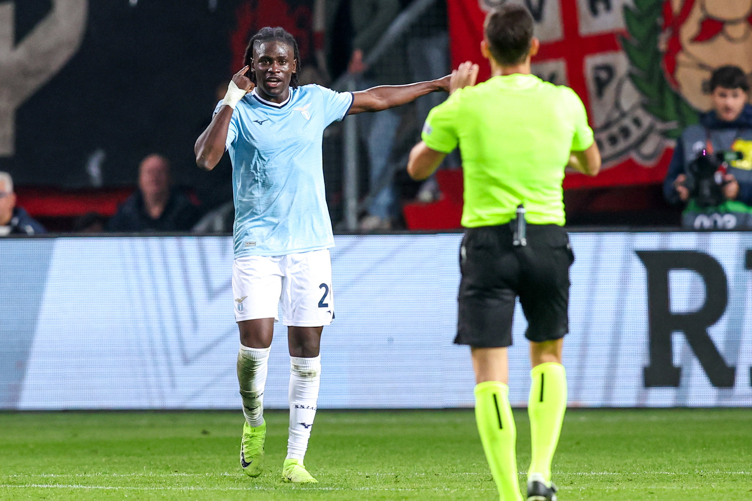 Loum Tchaouna meent racistisch bejegend te zijn door de Twente-fans