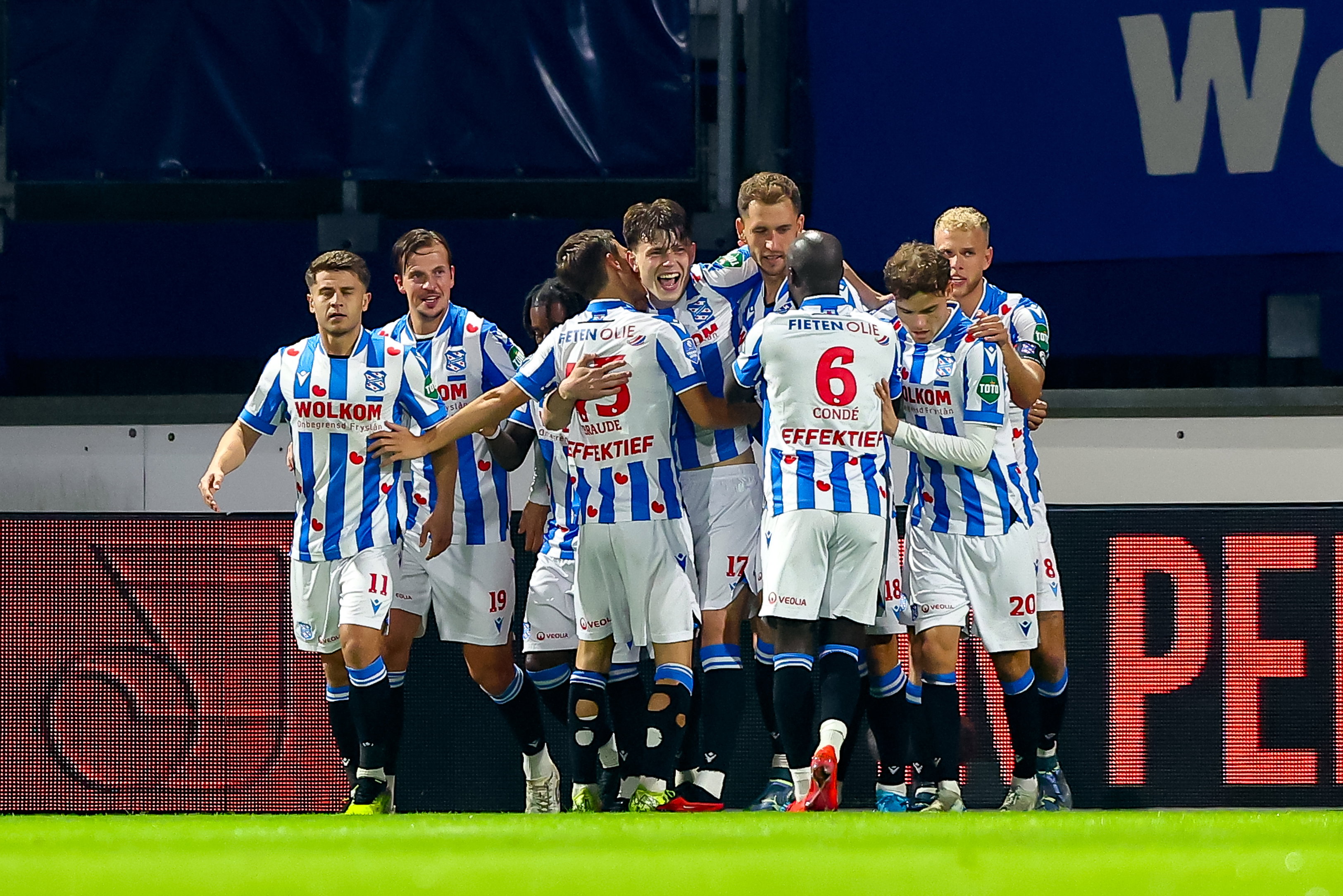 SC Heerenveen juicht