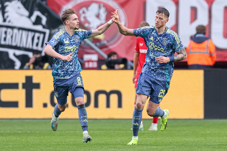 Kenneth Taylor en Wout Weghorst