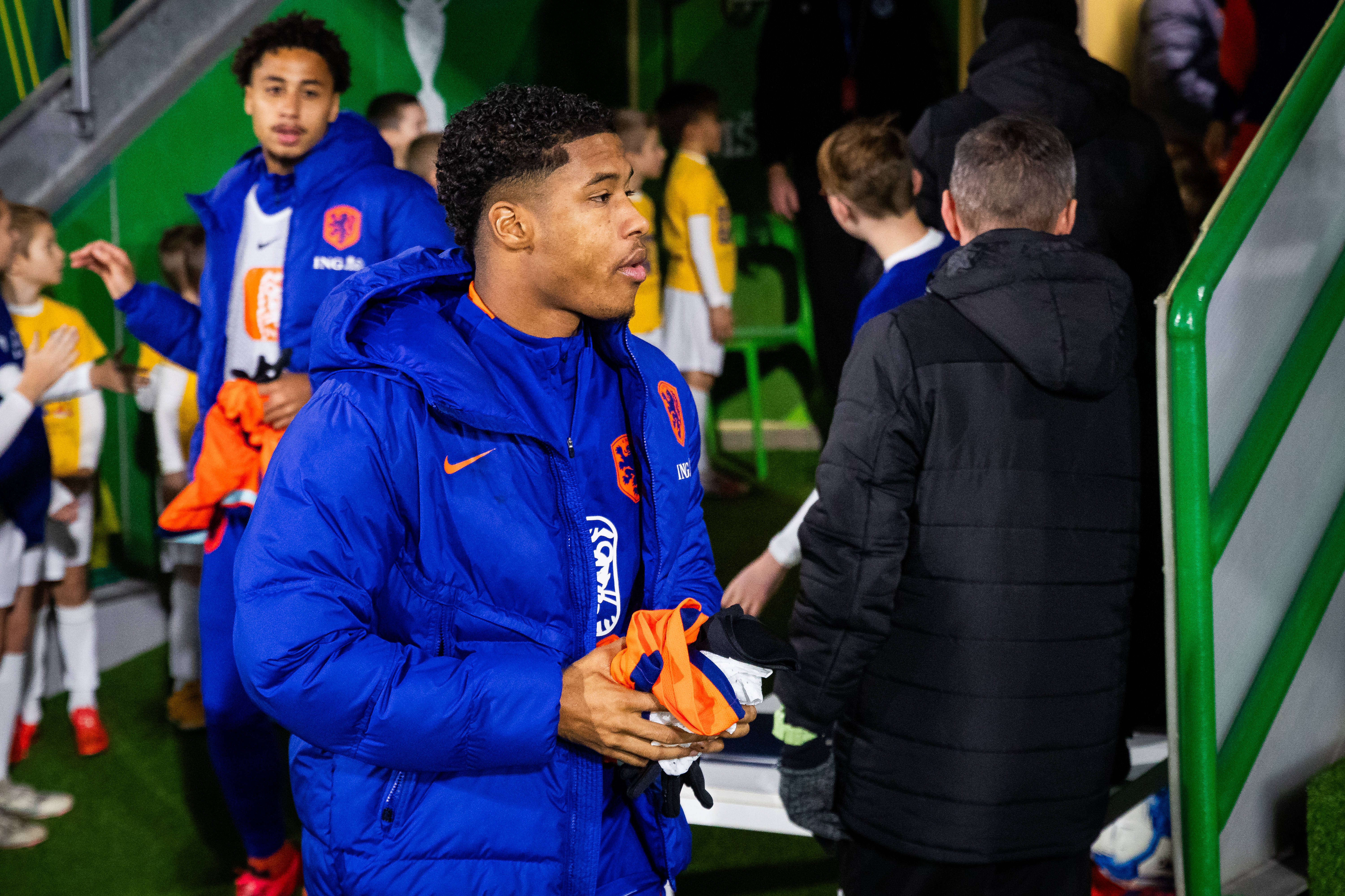 Ryan Flamingo op de bank bij Jong Oranje