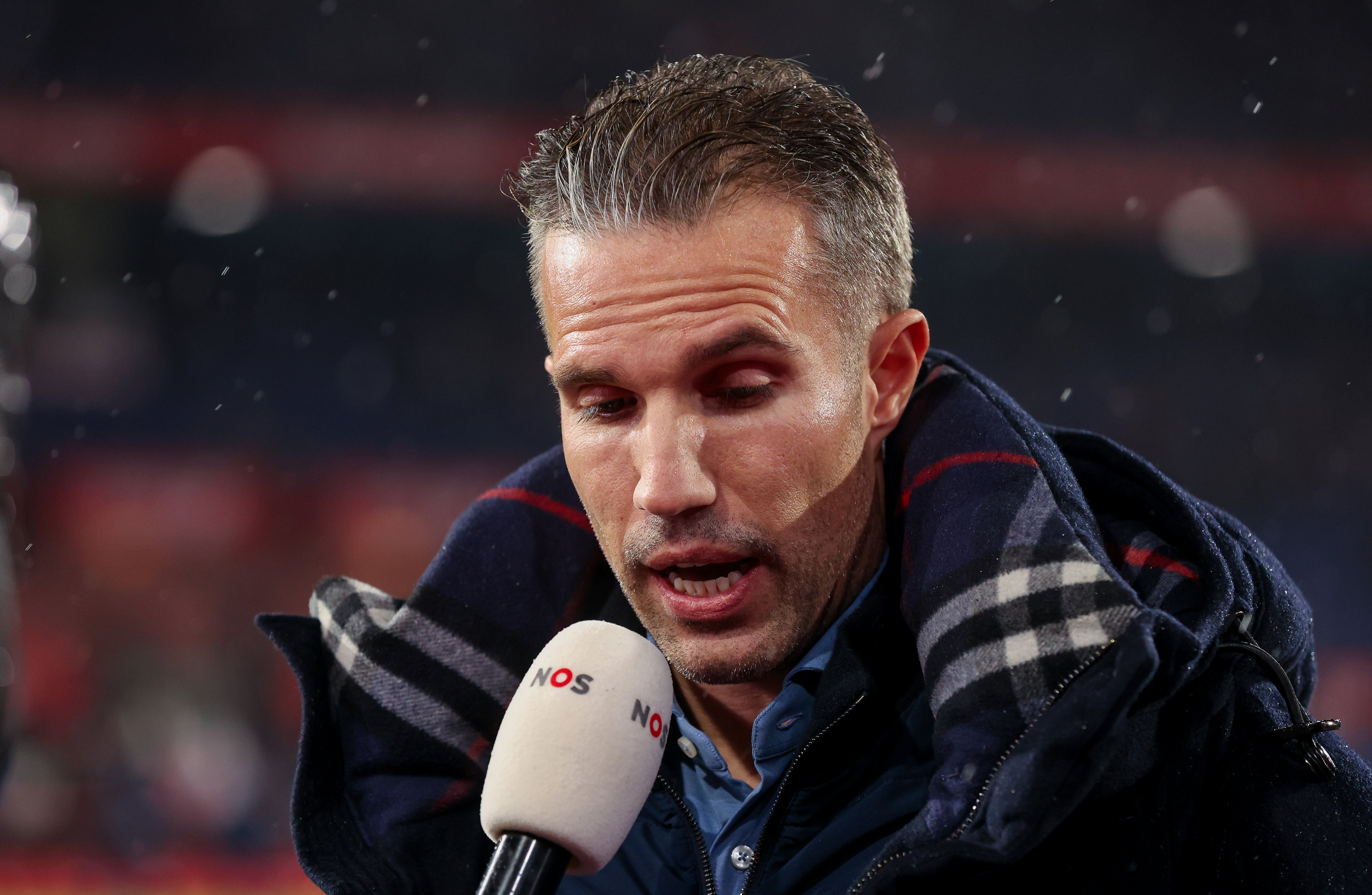 Robin van Persie staat NOS te woord