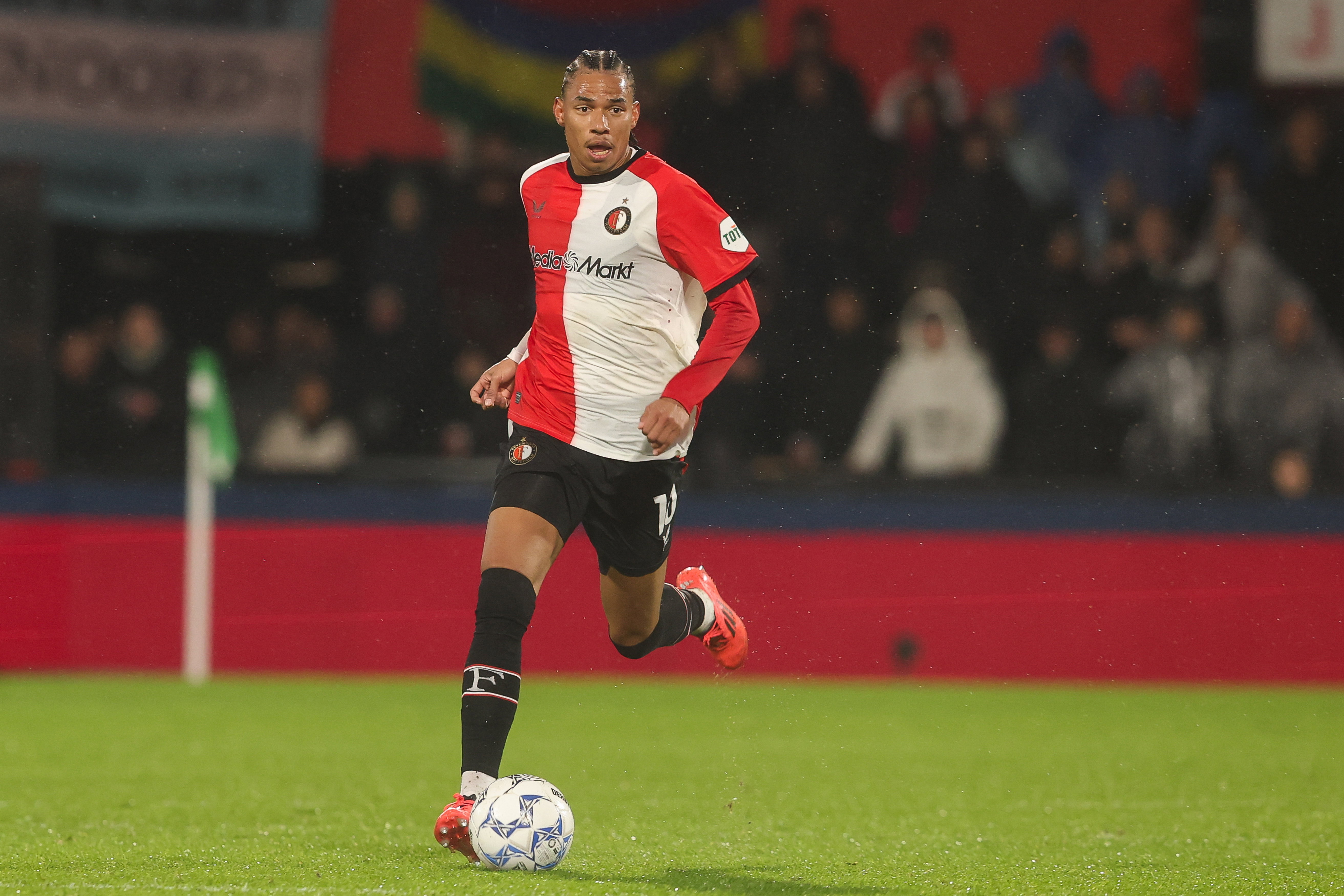 Calvin Stengs tegen SC Heerenveen