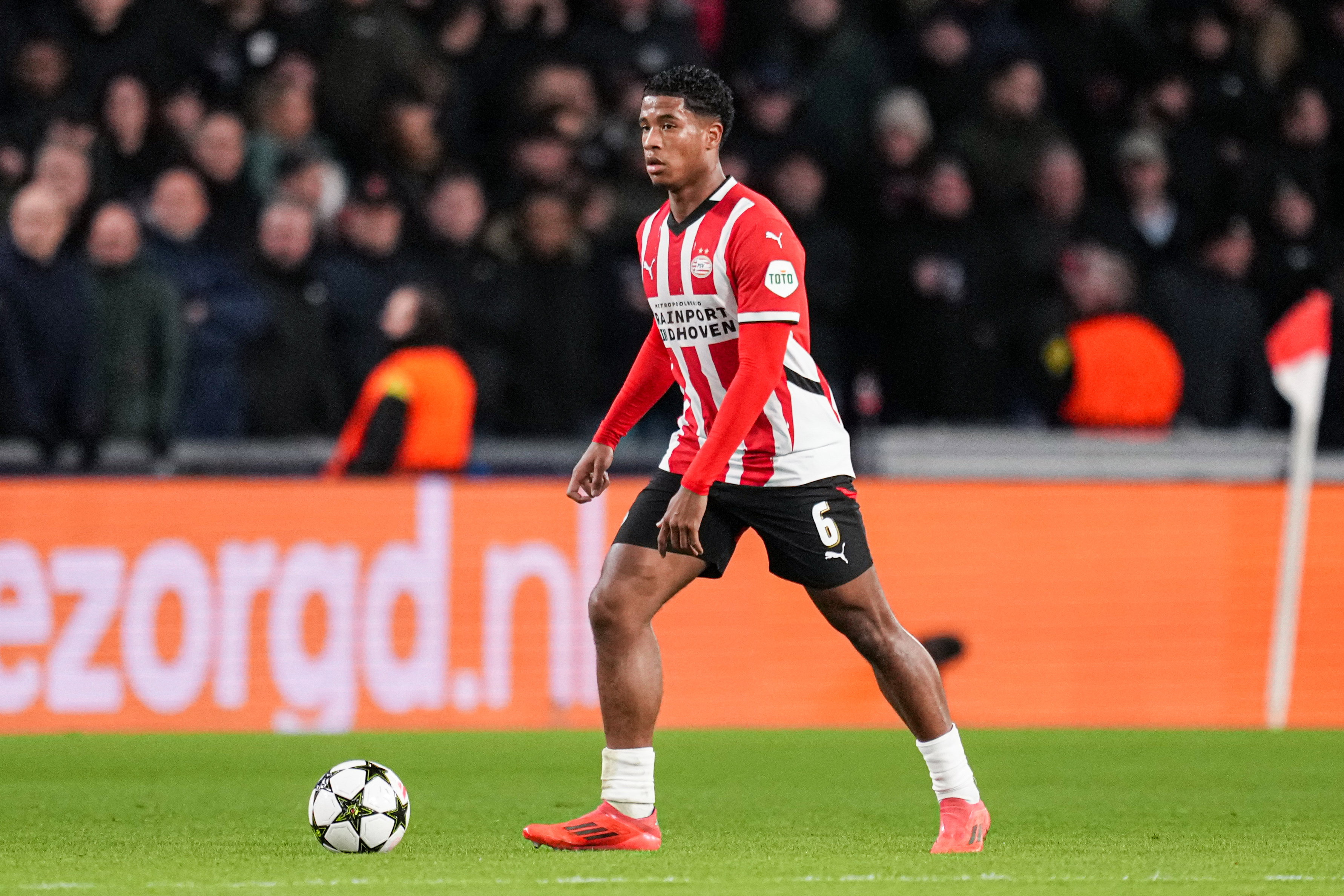 Ryan Flamingo tegen Shakhtar Donetsk