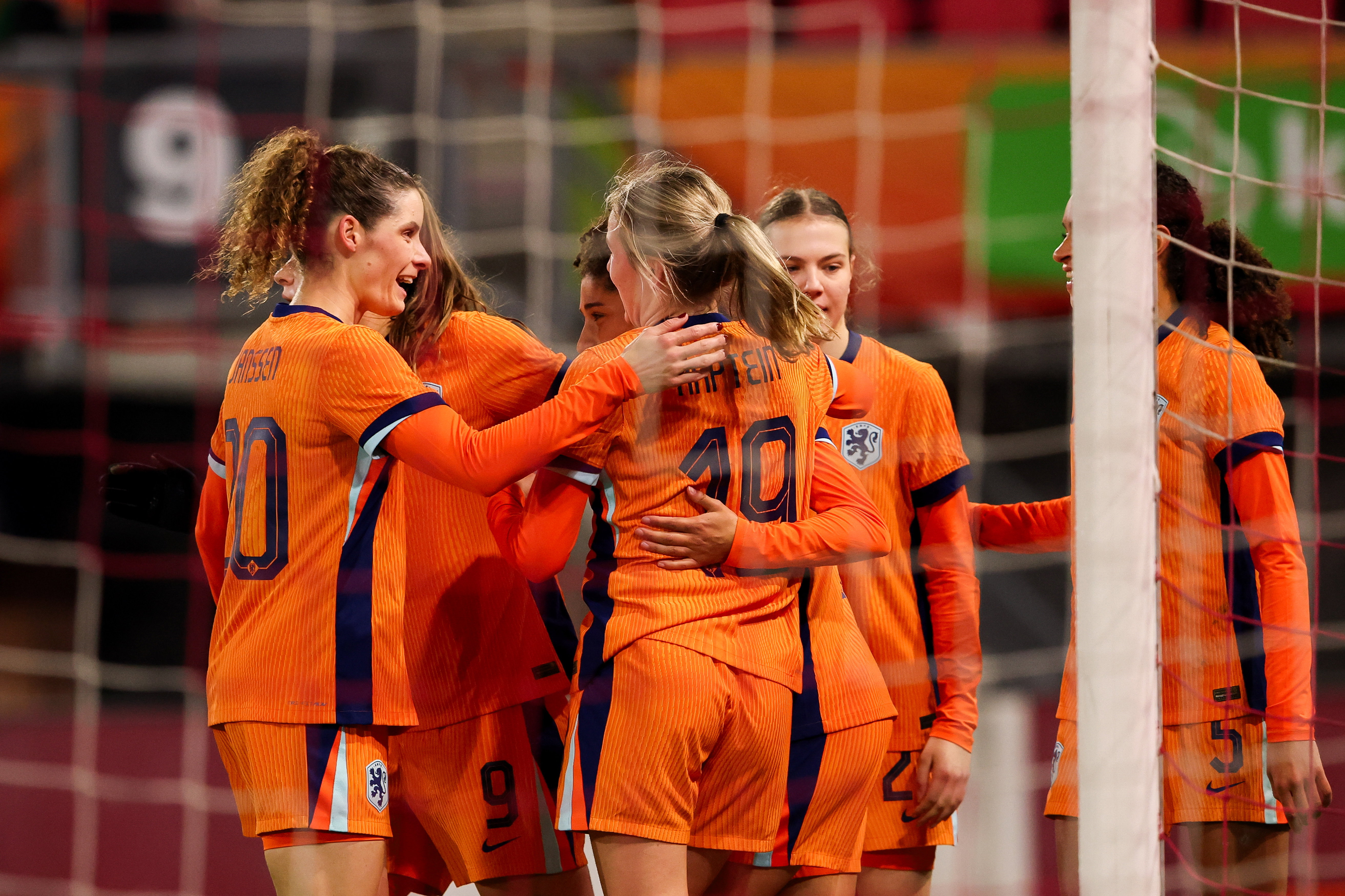 De OranjeLeeuwinnen juichen