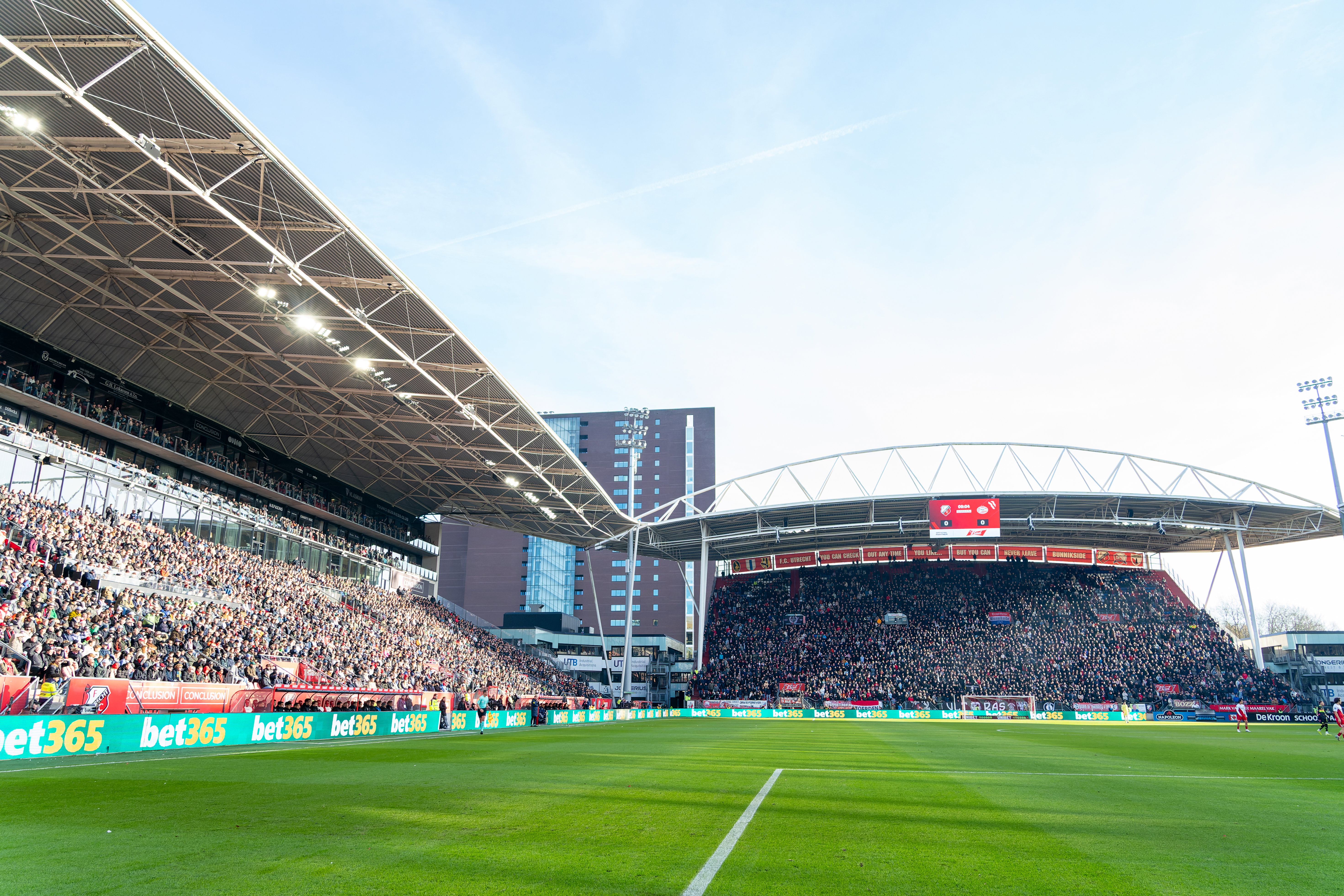 Bet365 op de reclameborden in Stadion Galgenwaard