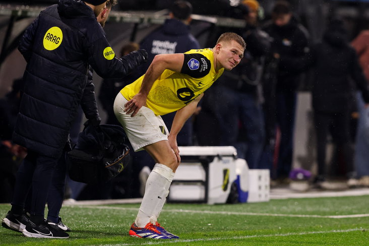 Boy Kemper lijkt een blessure op te lopen