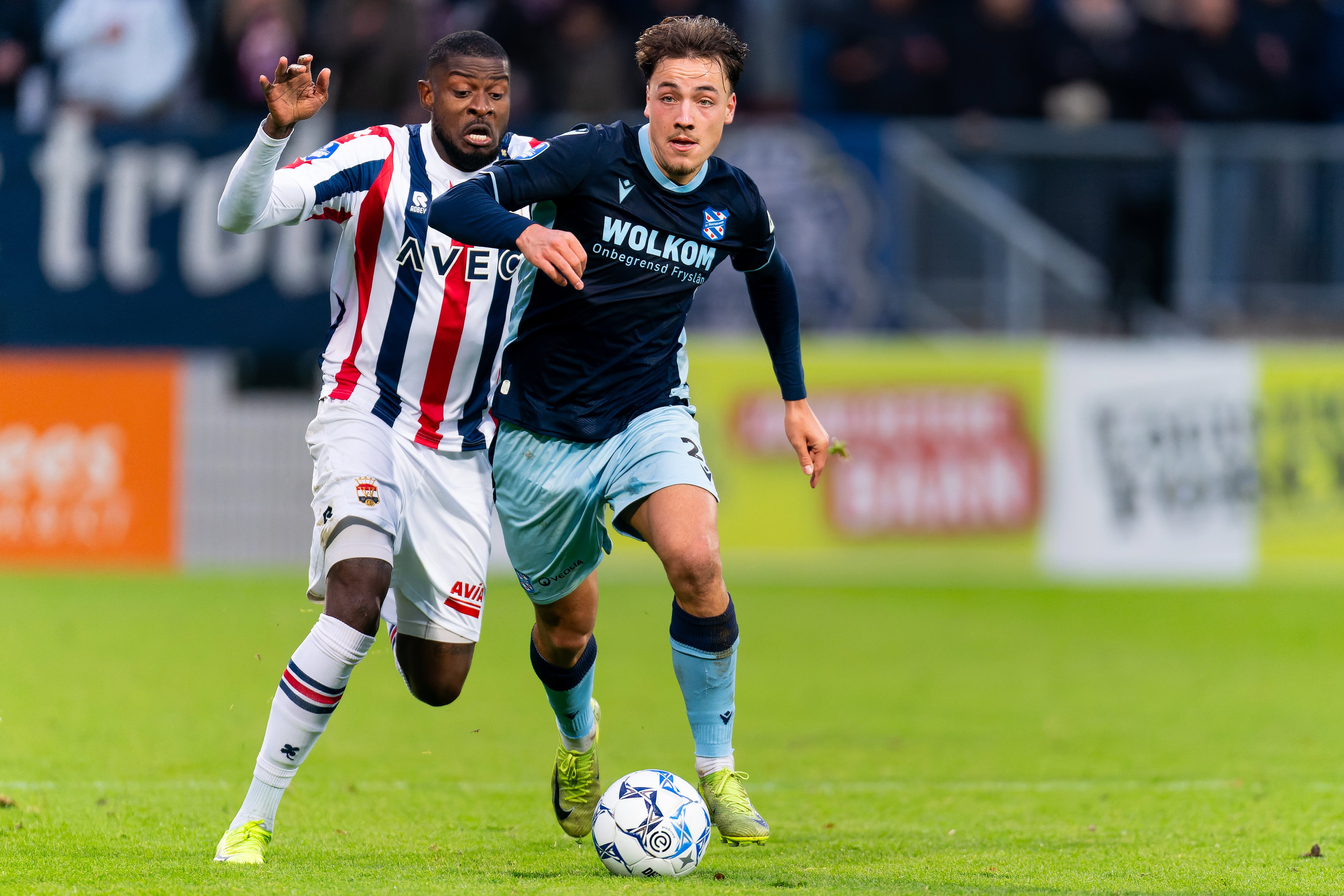 Espen van Ee in actie tegen Willem II