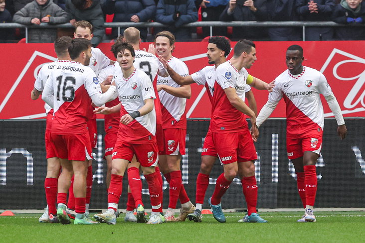 FC Utrecht viert een doelpunt