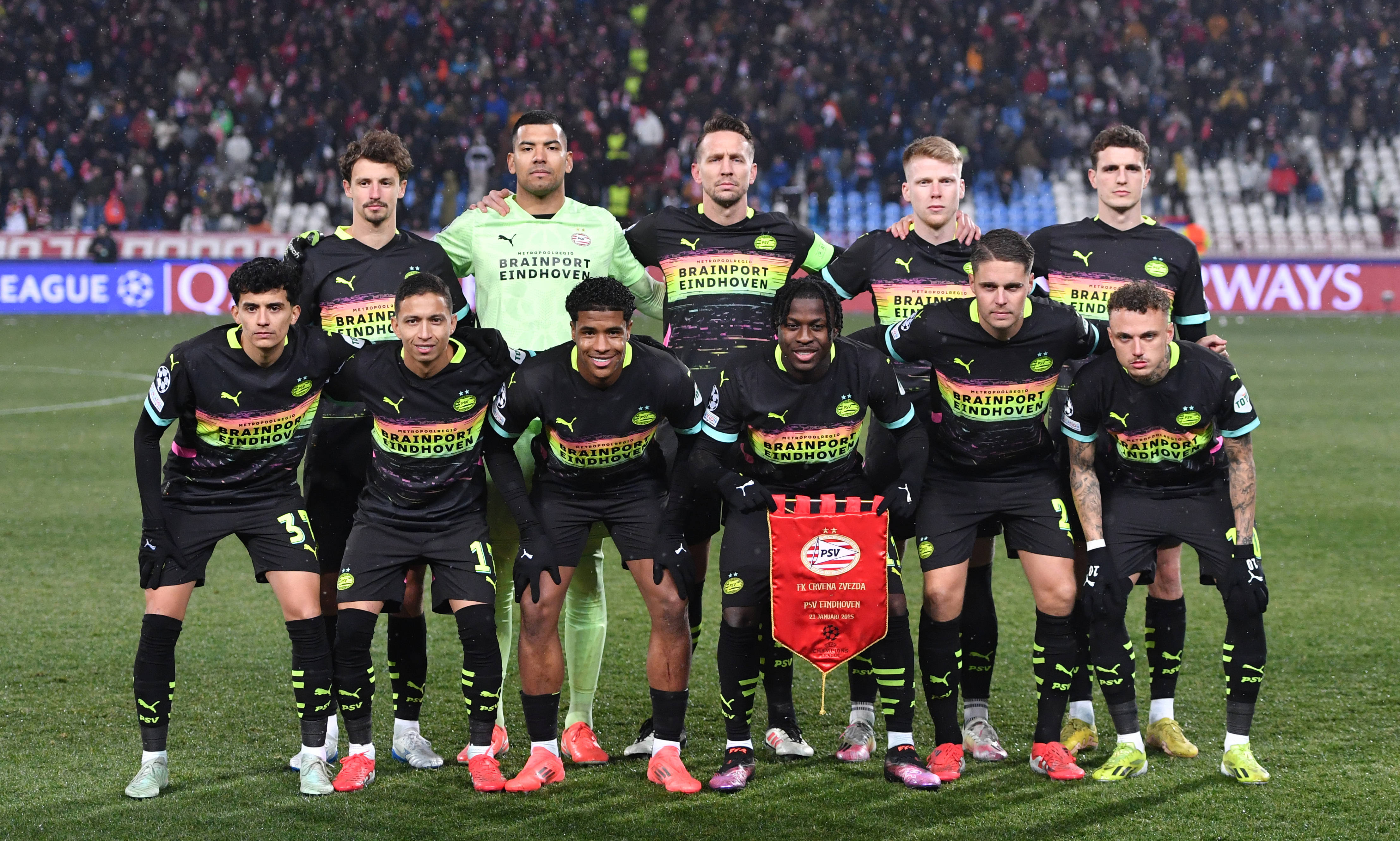 PSV voor het treffen met Rode Ster