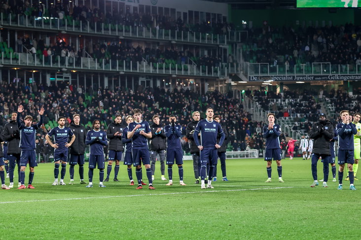 SC Heerenveen bedankt de meegereisde supporters in de Euroborg