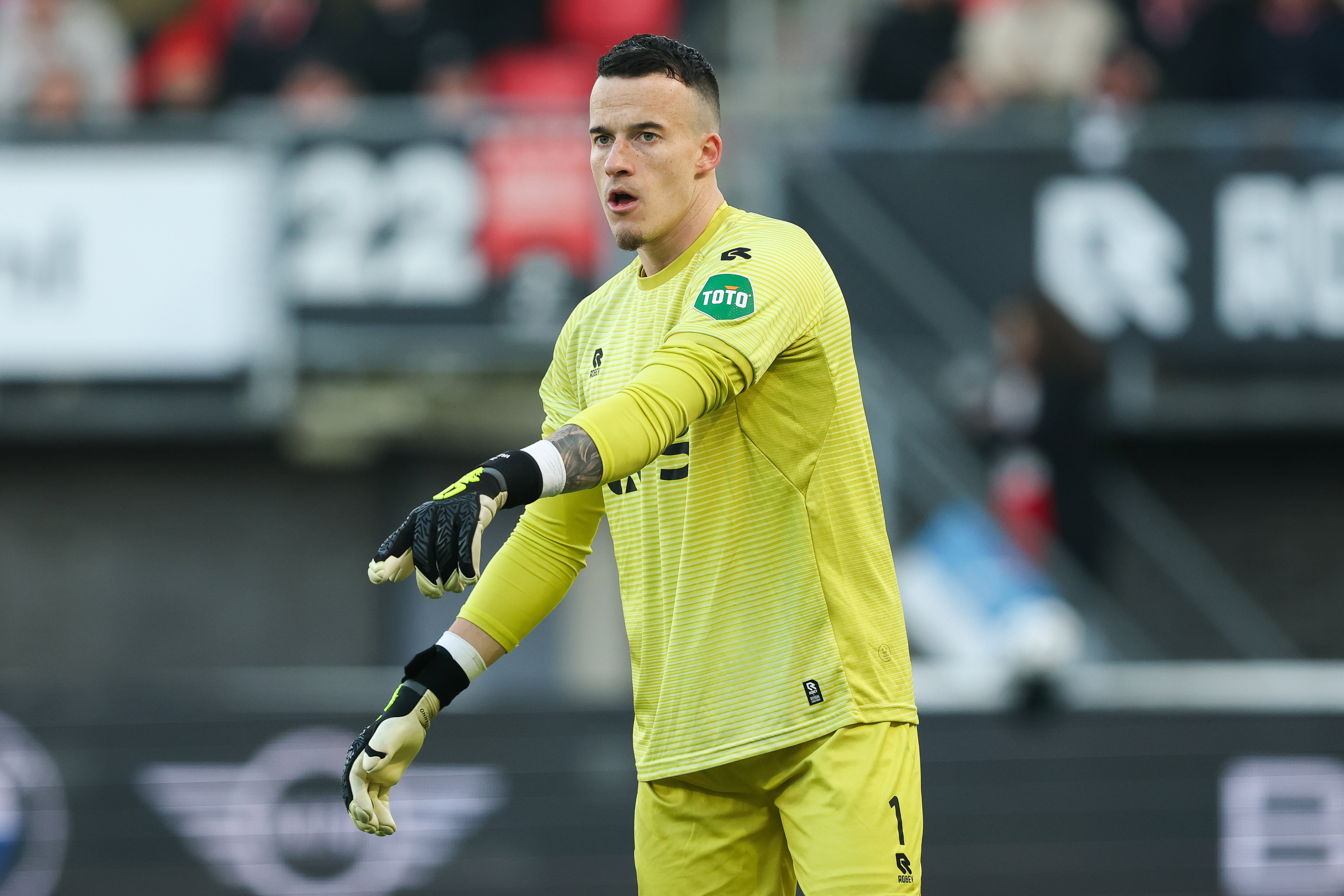 Etienne Vaessen wijst