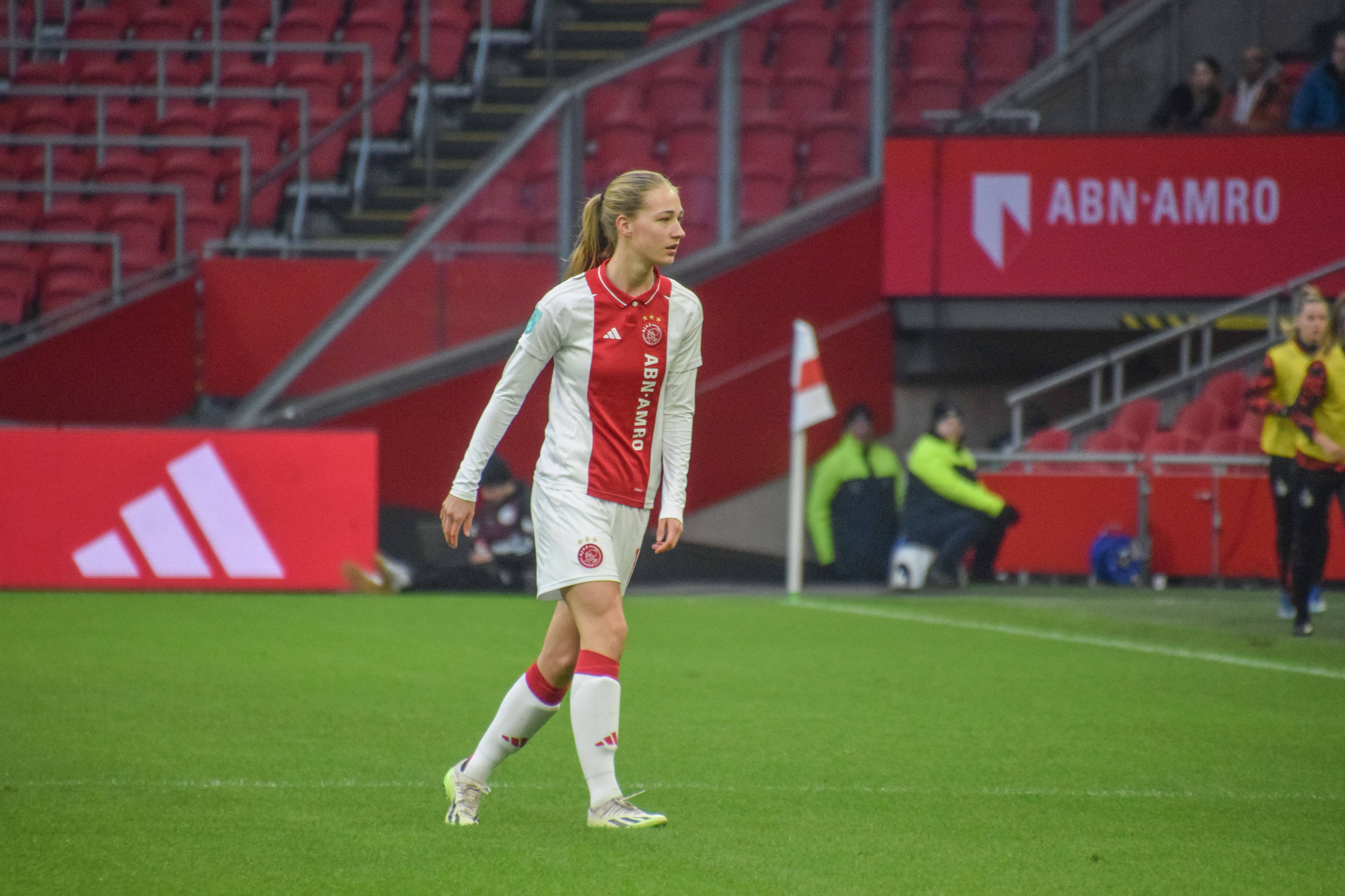 Jade van Hensbergen bij Ajax