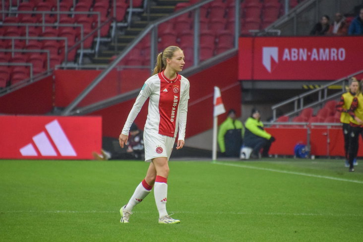 Jade van Hensbergen bij Ajax