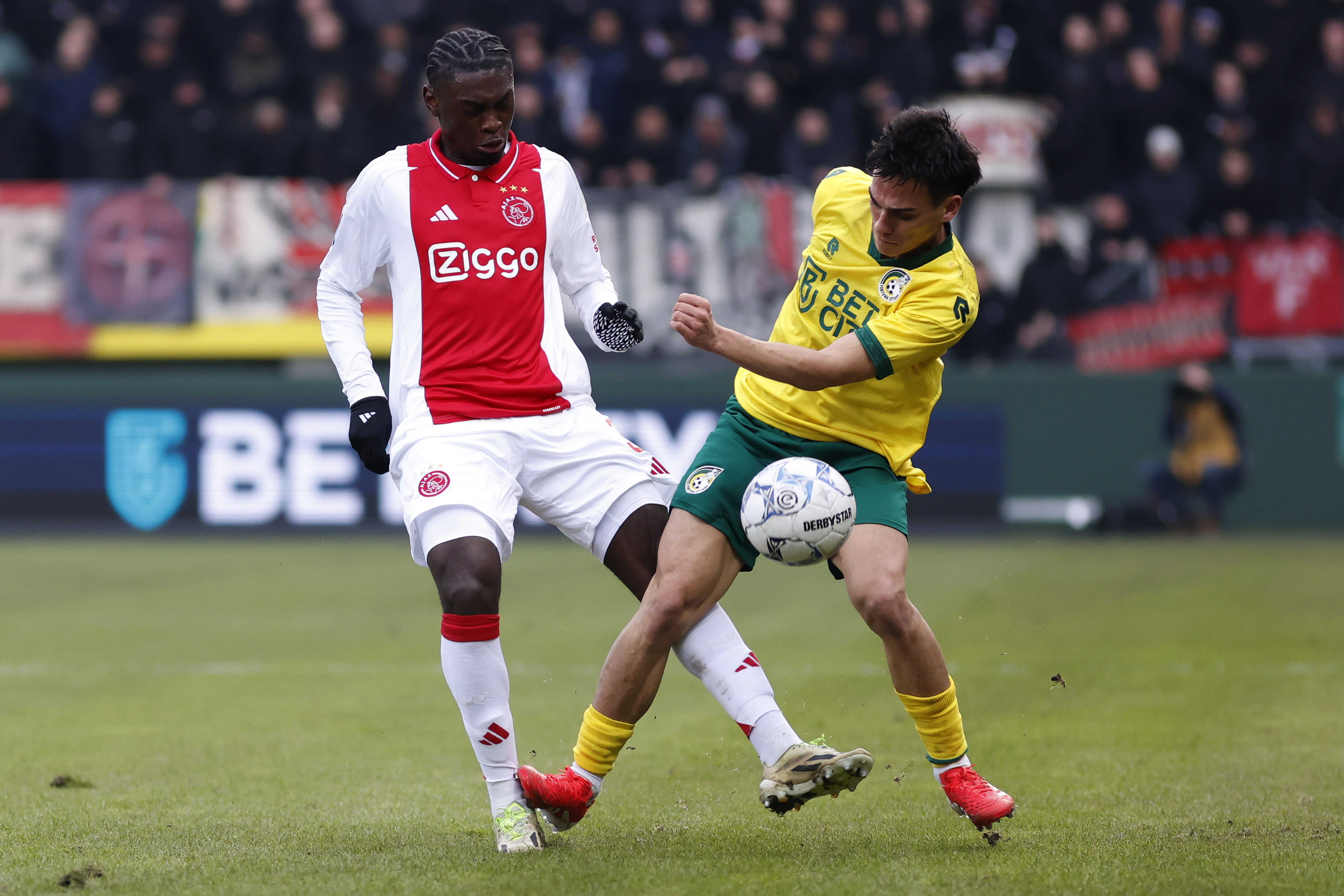 Jorthy Mokio tegen Fortuna Sittard