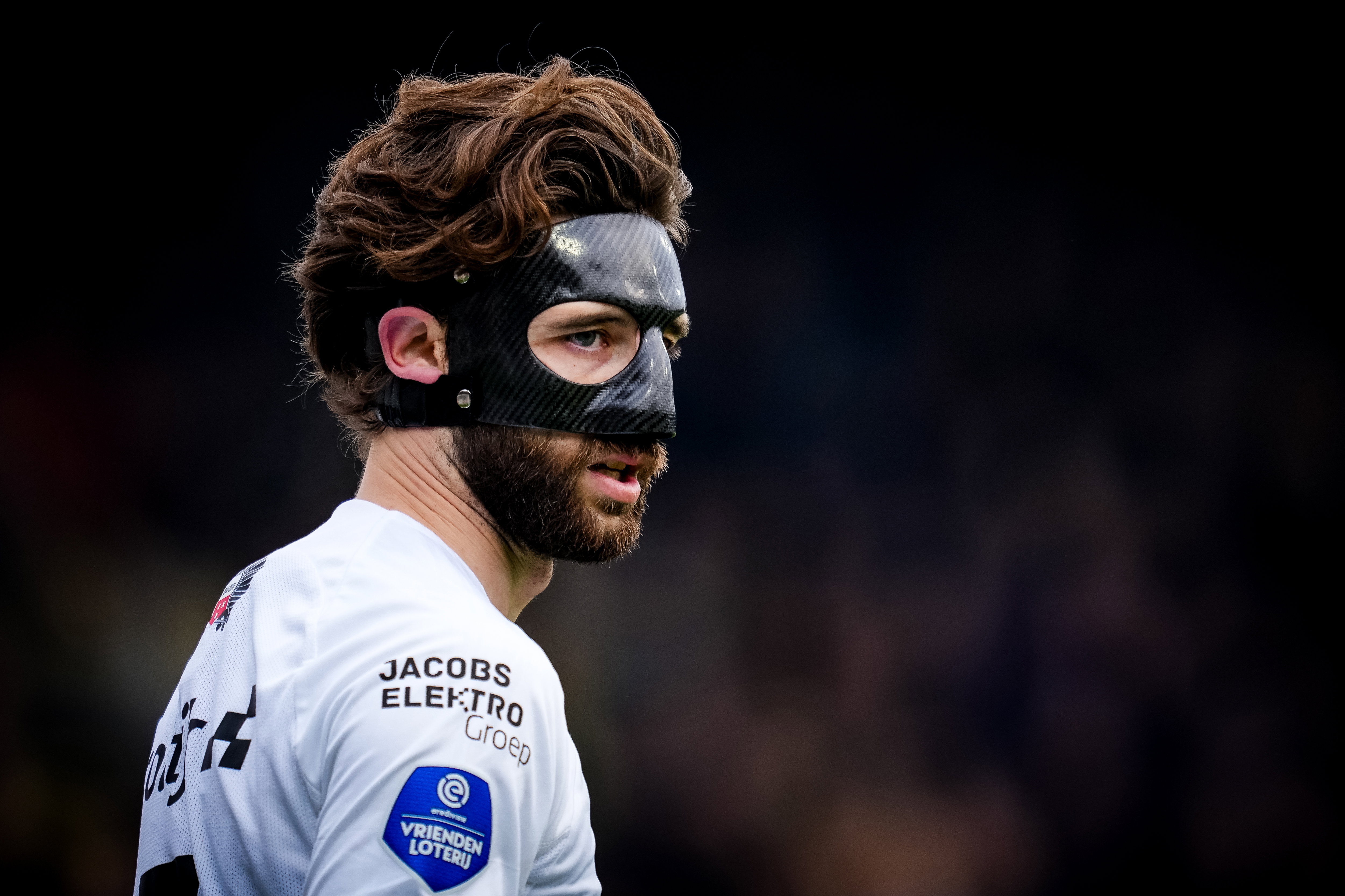 Jan Van den Bergh met masker