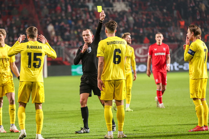 Jostein Gundersen krijgt een gele kaart