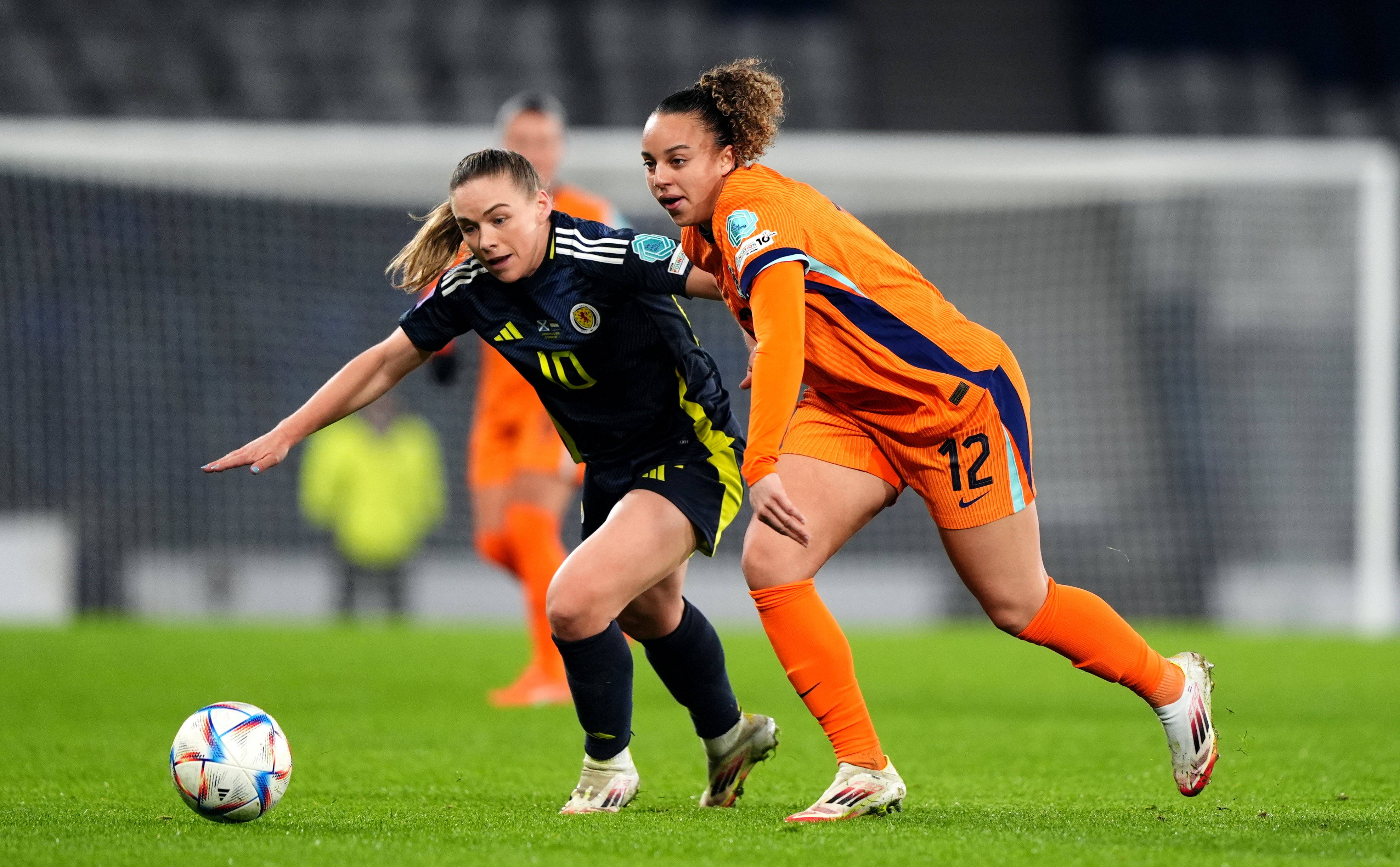 Chasity Grant in actie tegen Schotland