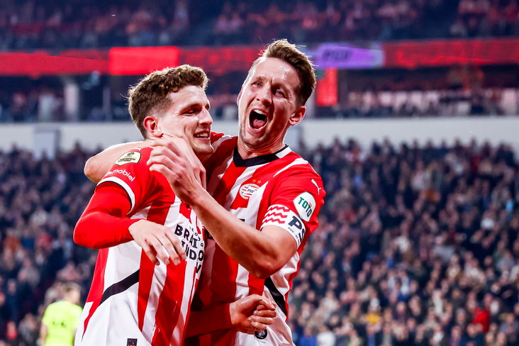Guus Til en Luuk de Jong