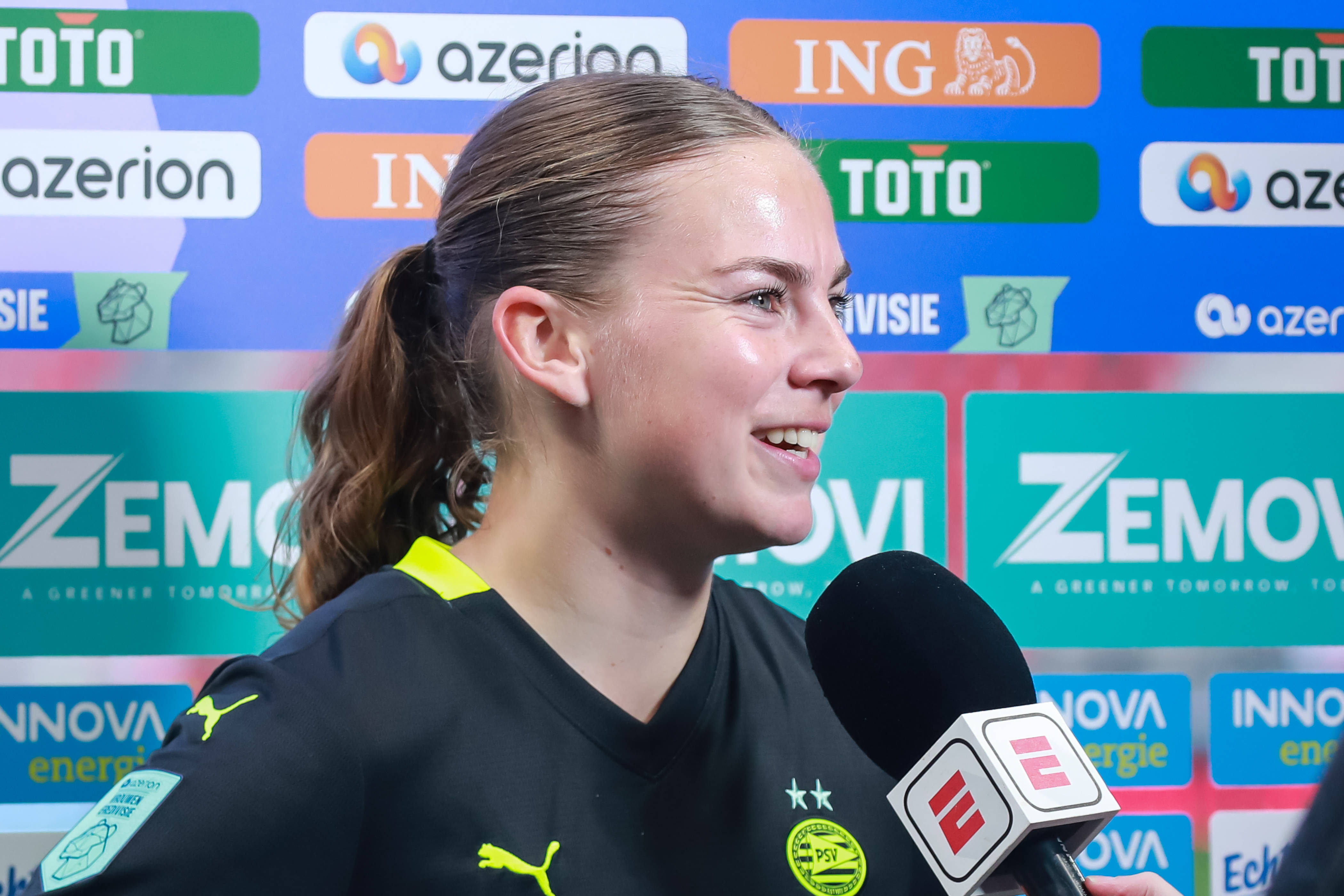 Gwyneth Hendriks lachend voor de camera van ESPN