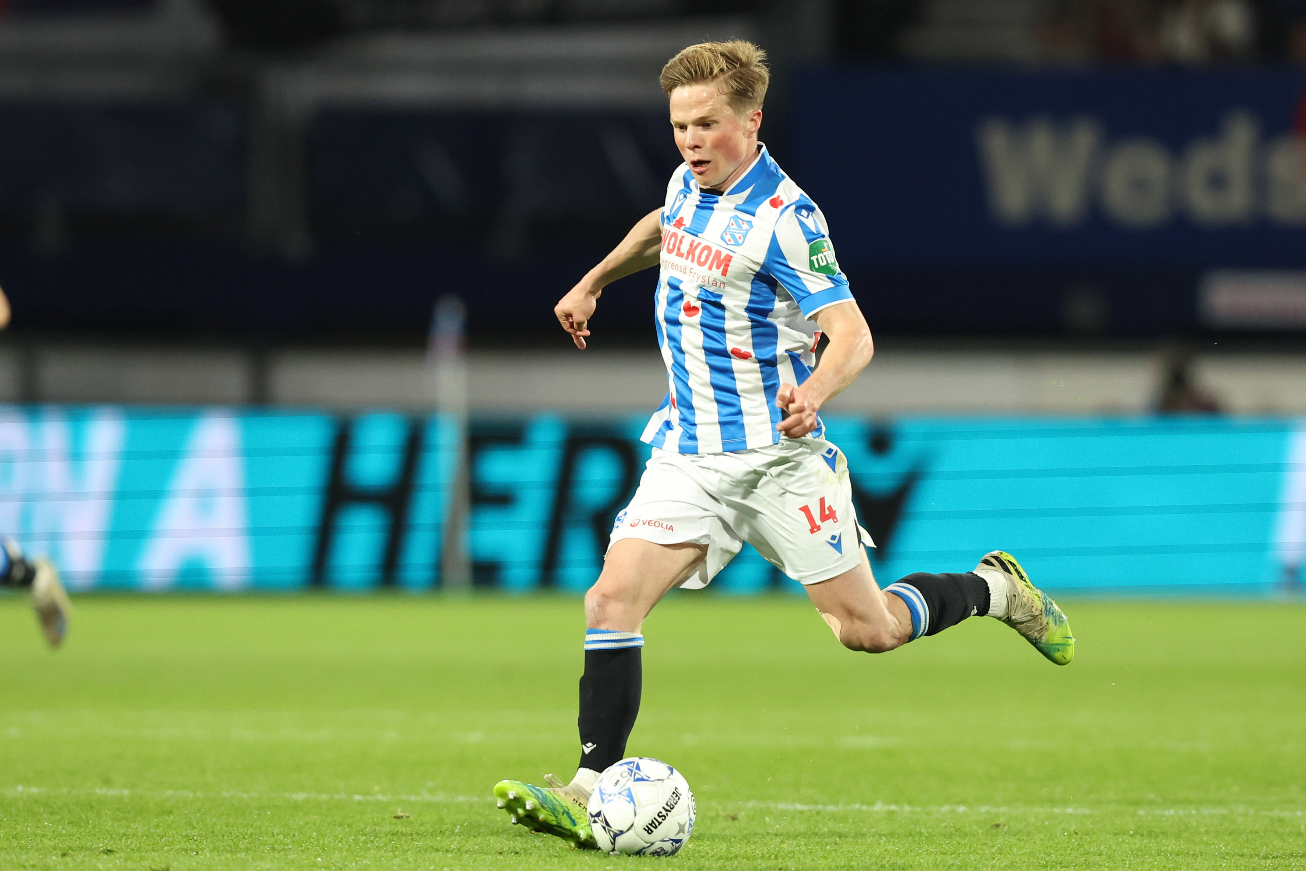 Levi Smans in actie tegen Willem II