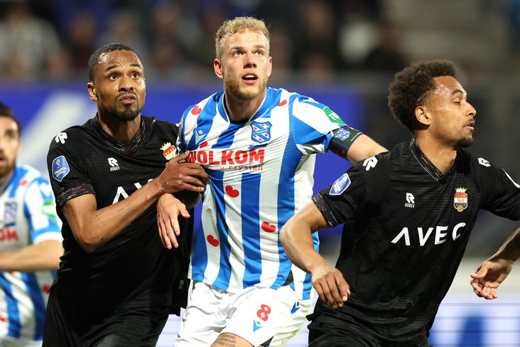 Patrick Joosten en Luuk Brouwers in duel