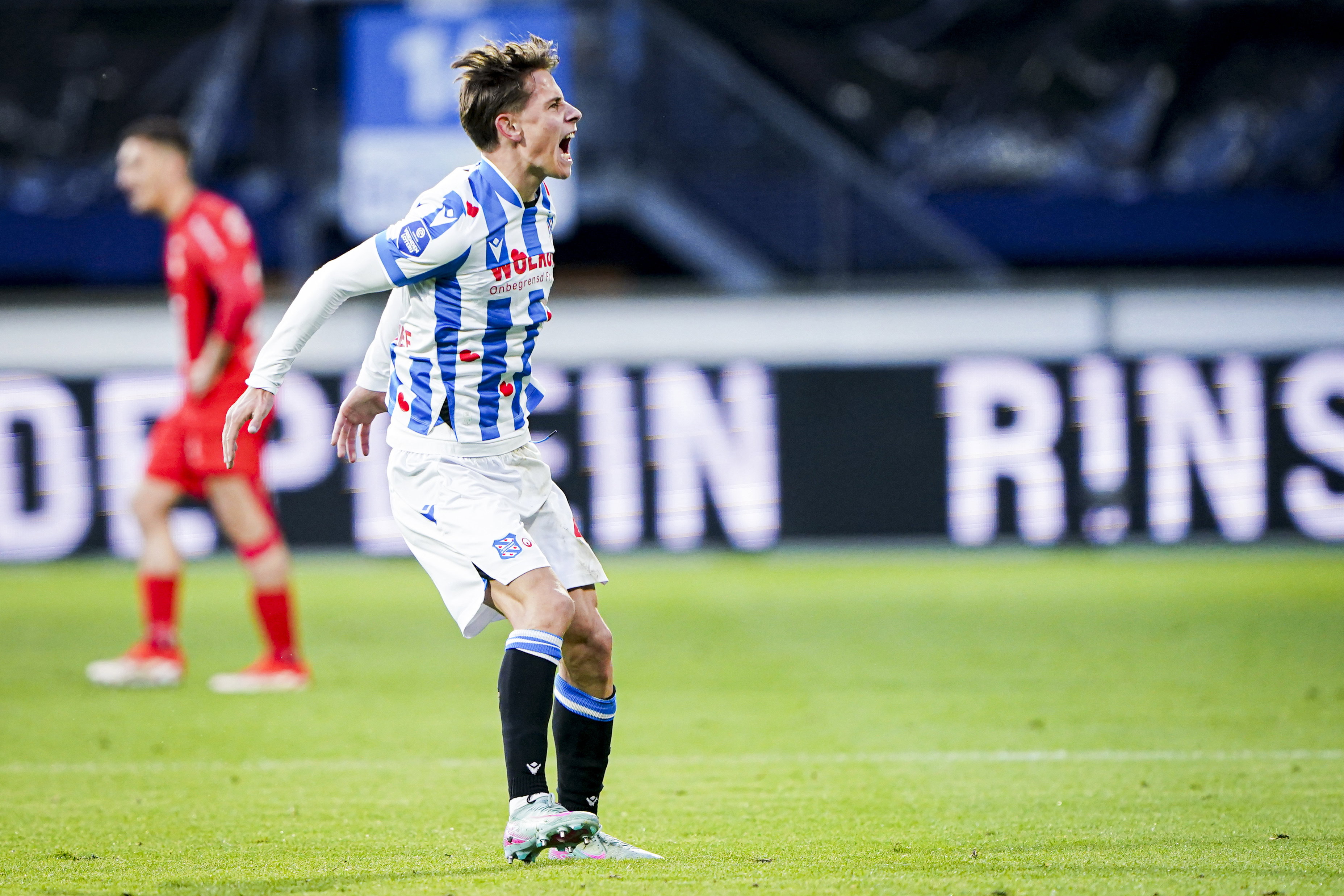 Oliver Braude zweept het publiek op