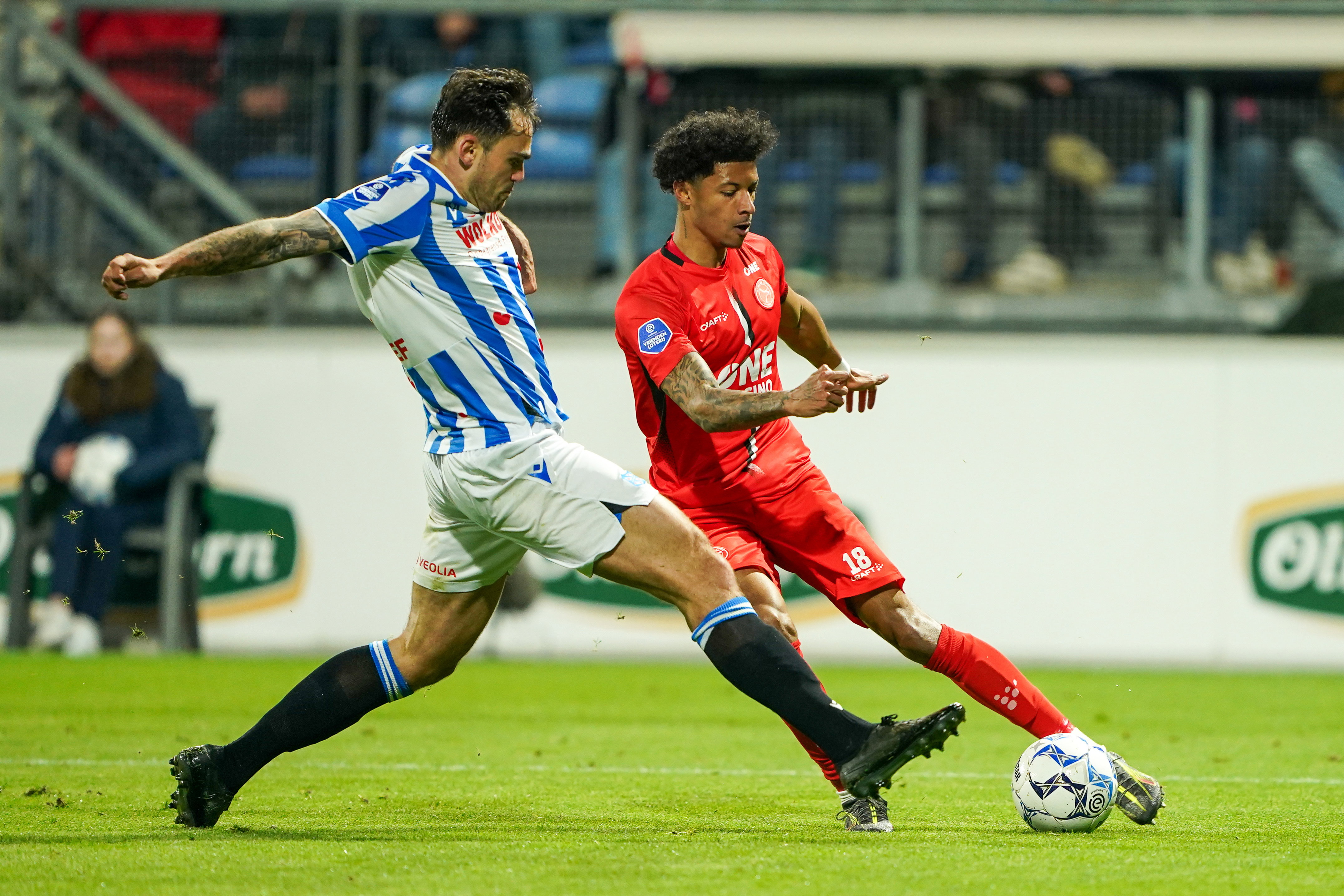 Sam Kersten tegen Almere City