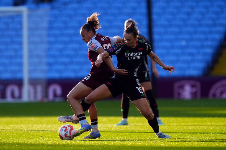 Chasity Grant in duel met Caitlin Foord