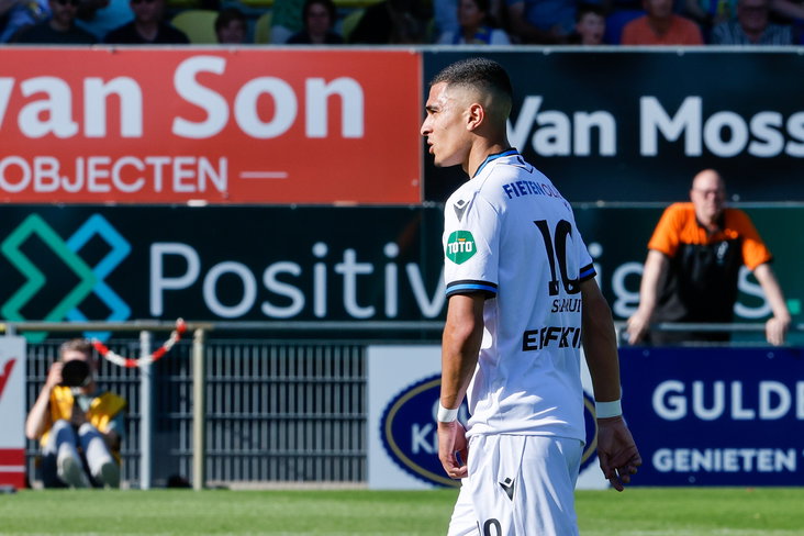 Ilias Sebaoui krijgt rood