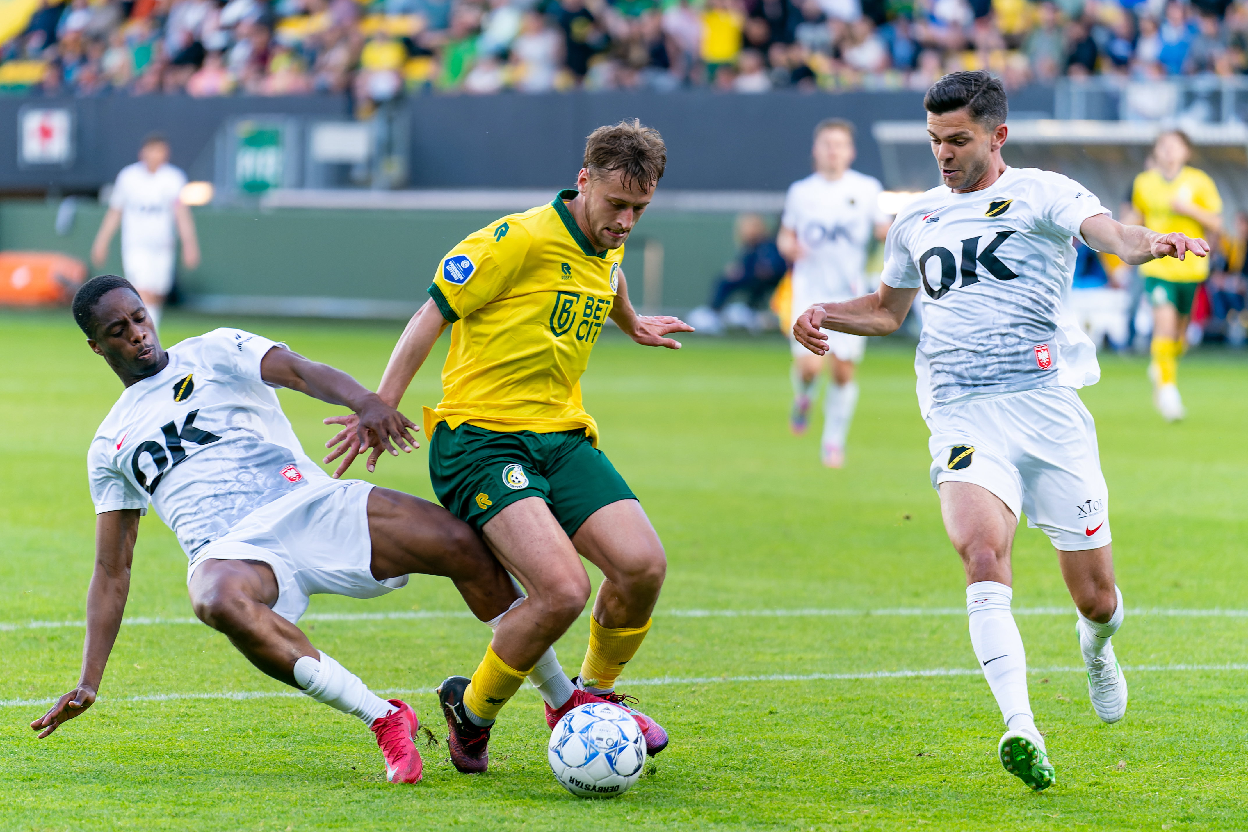 Kaj Sierhuis tegen NAC Breda