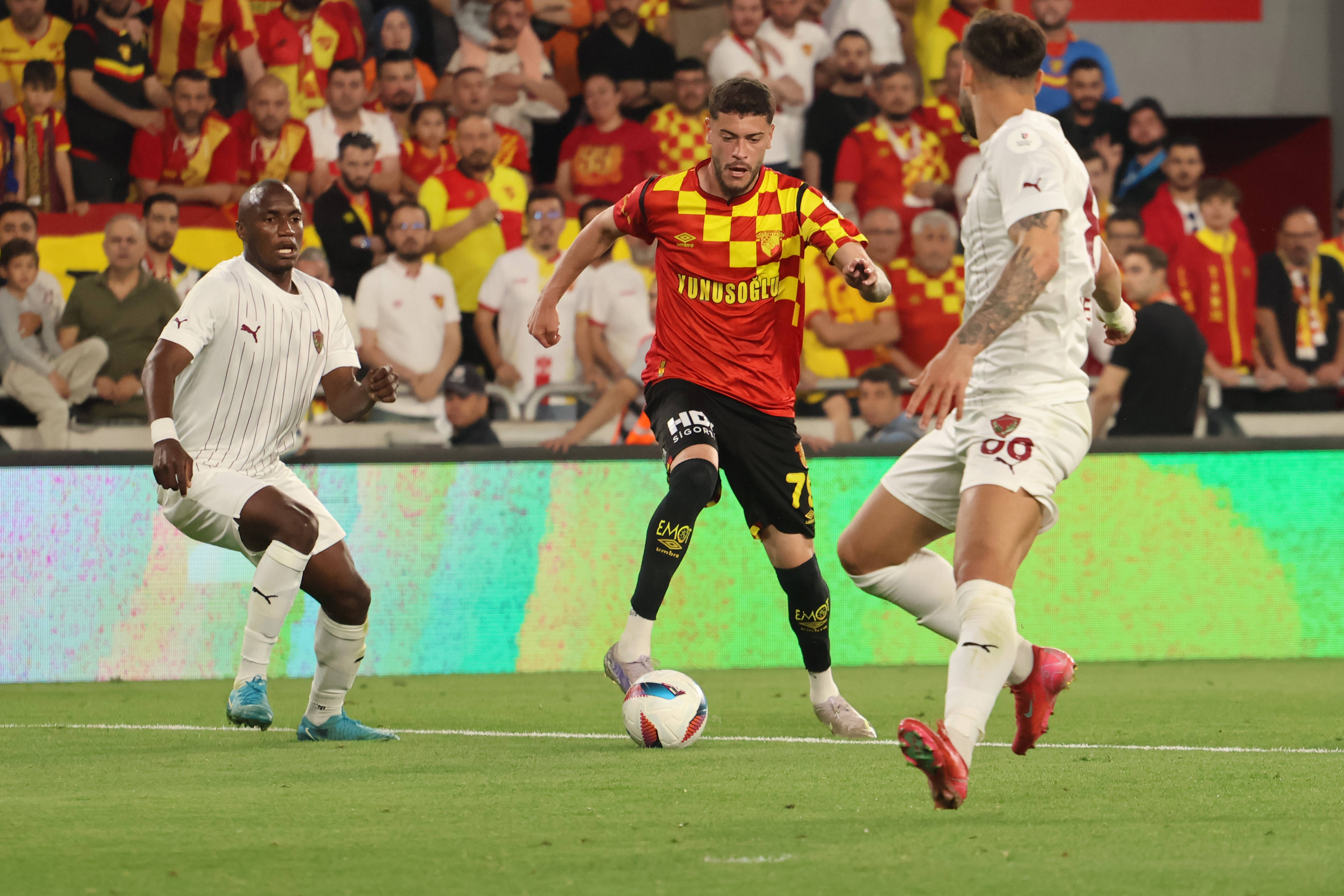 Romûlo bij Göztepe