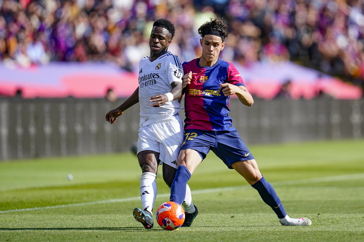 Hector Fort in duel met Vinicius Junior