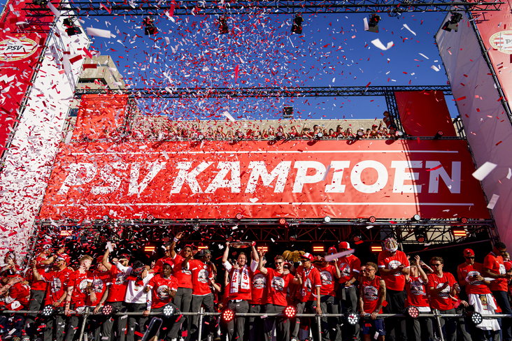 PSV viert de landstitel van 2024/2025