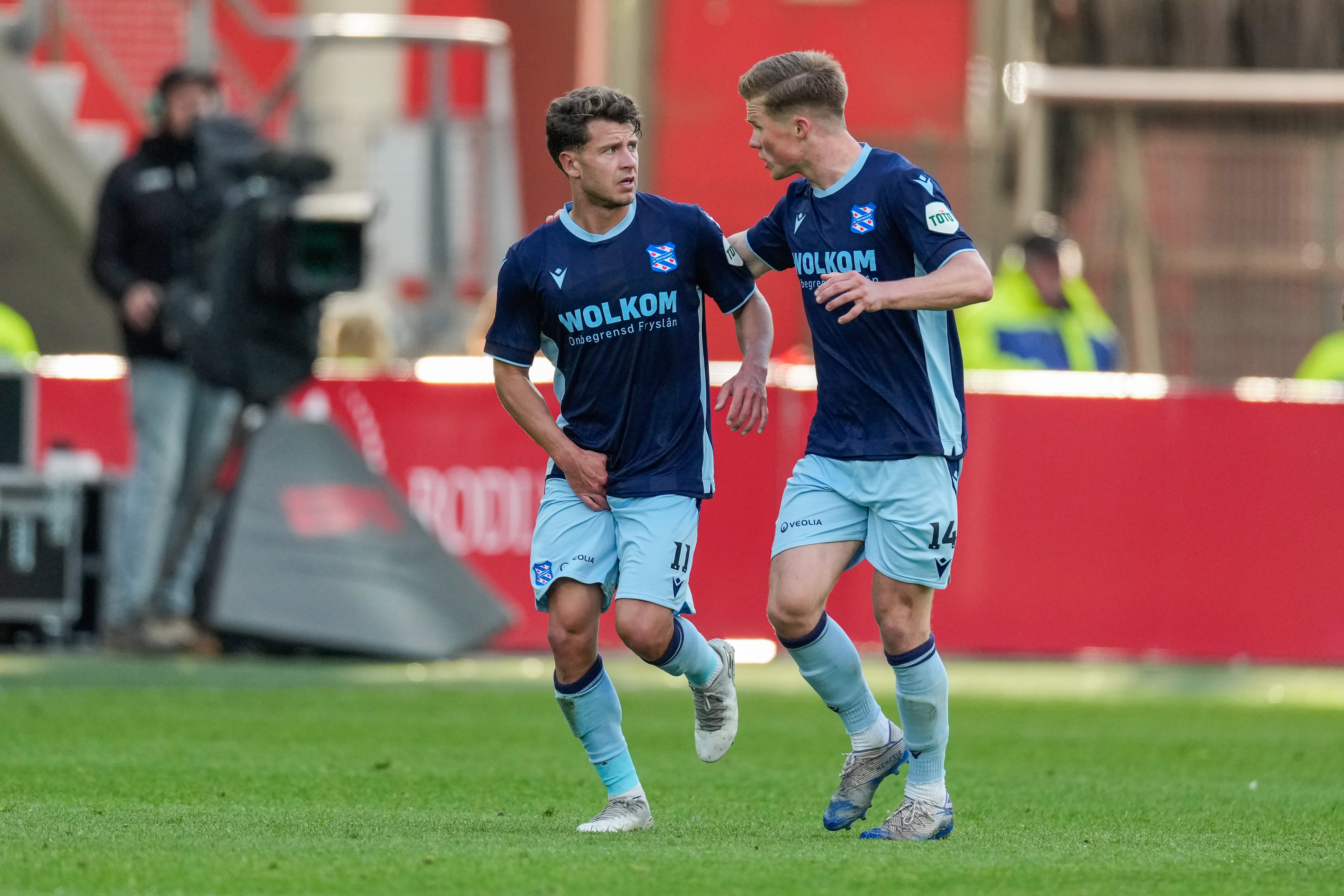 Mats Köhlert en Levi Smans tegen AZ