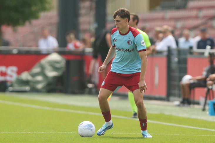 Leo Sauer aan de bal bij Feyenoord