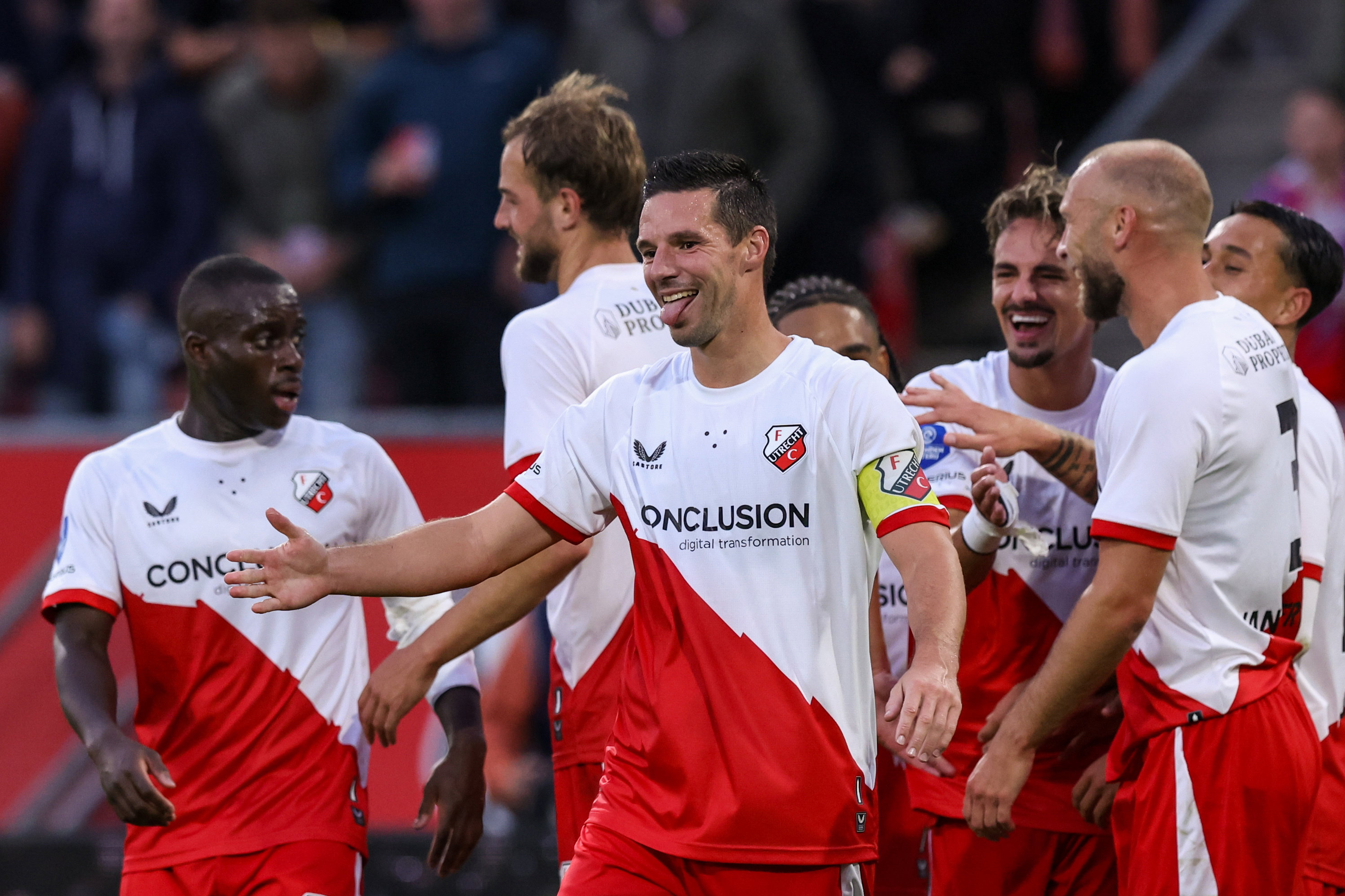 Nick Viergever en Mike van der Hoorn juichen