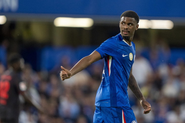 Jorrel Hato voor Chelsea