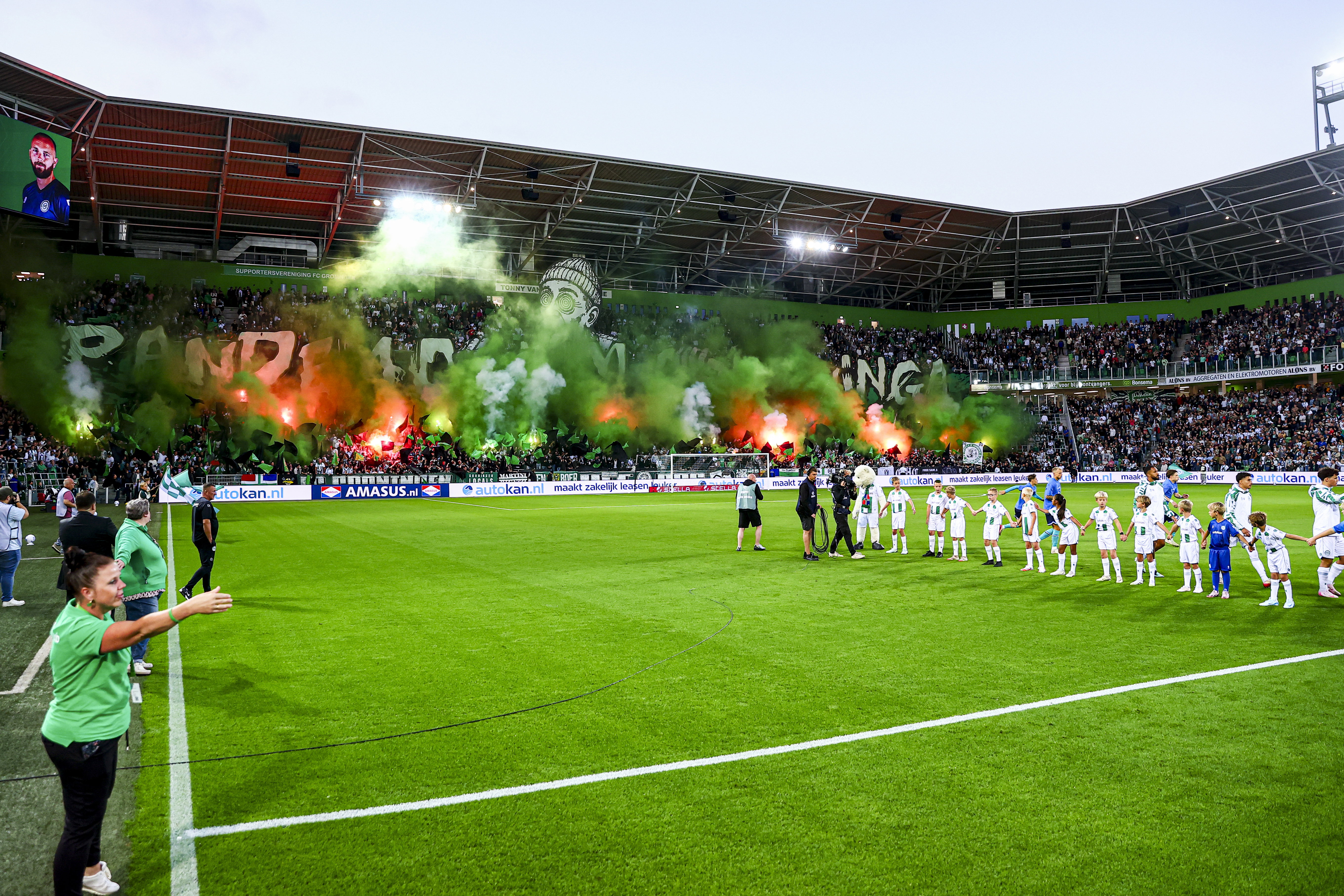 Vuurwerk voor de Derby van het Noorden